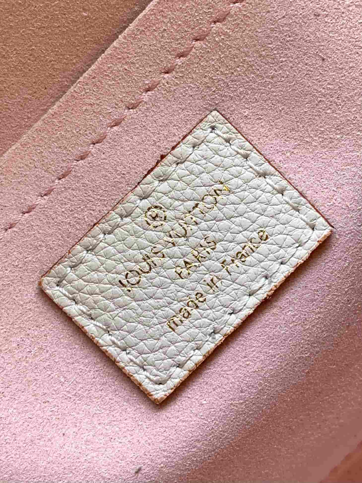 Louis Vuitton Soft Calfskin My Lockme Chain Bag Greige Gray/Beige M56137 High