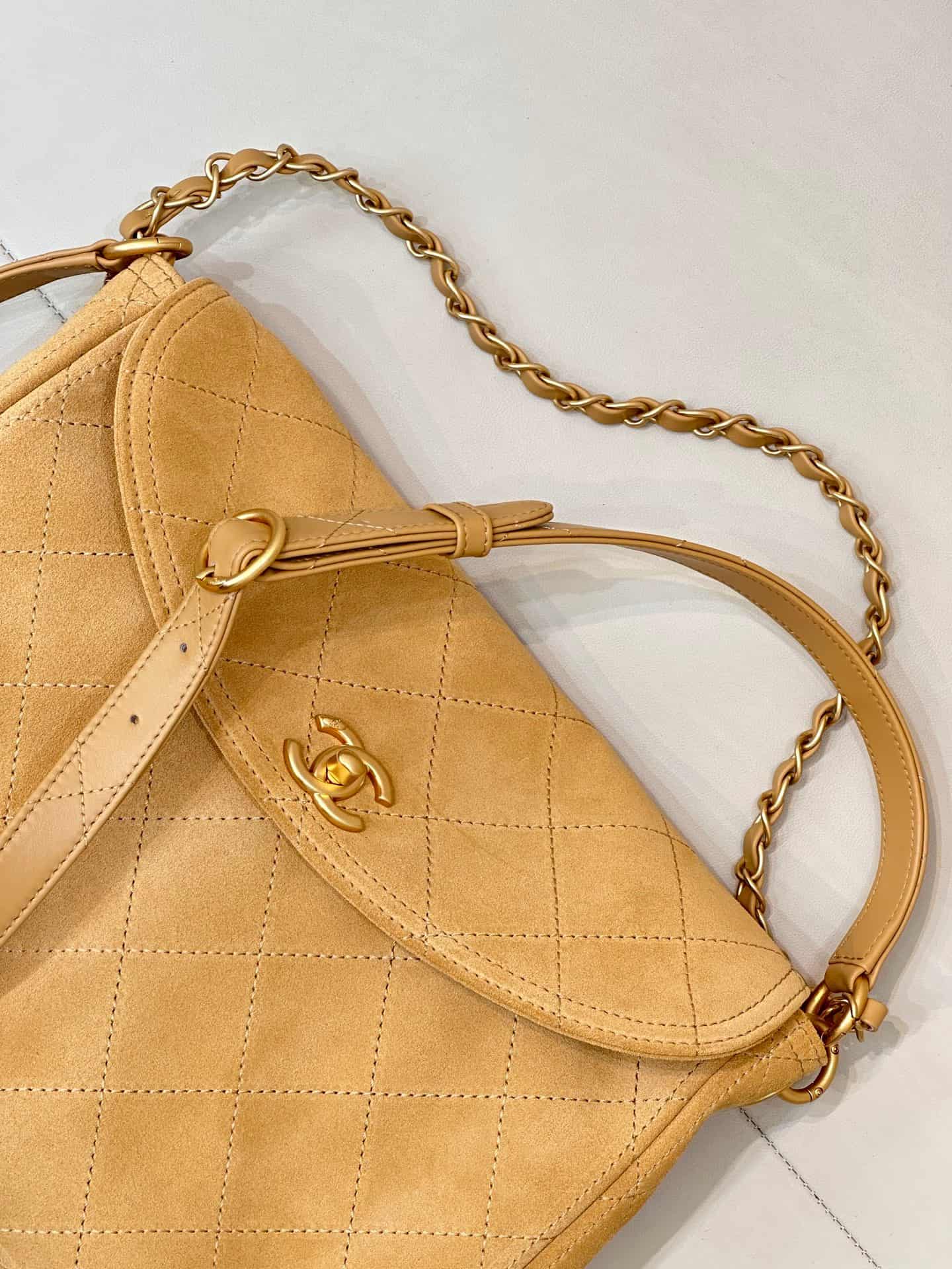Chanel Matelasse Suede Shoulder Bag& Gold-Tone Metal Yellow AS5883 TOP