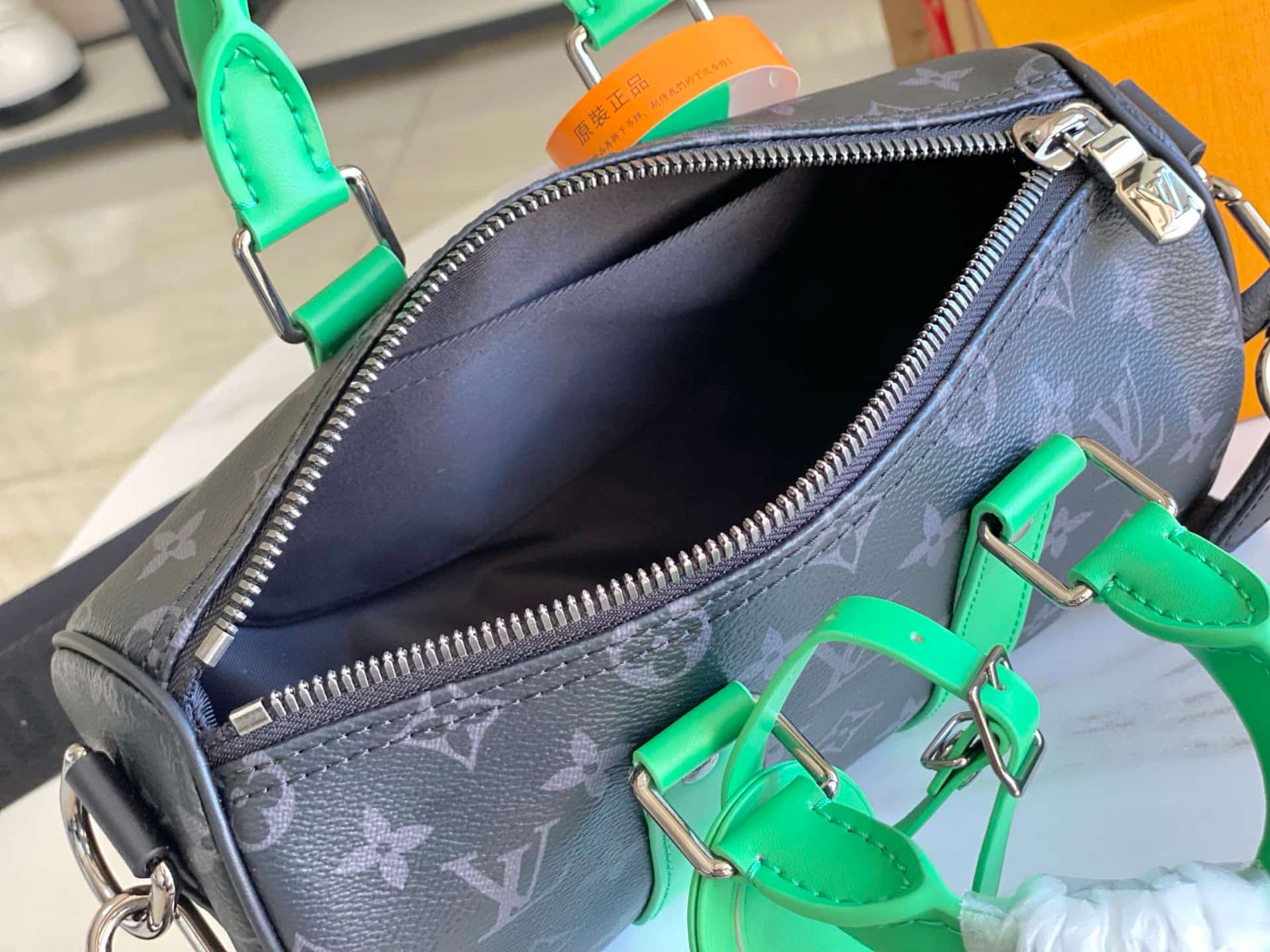 Louis Vuitton Keepall Bandoulière 25 Monogram Eclipse coated canvas M25885 Bamboo Green TOP