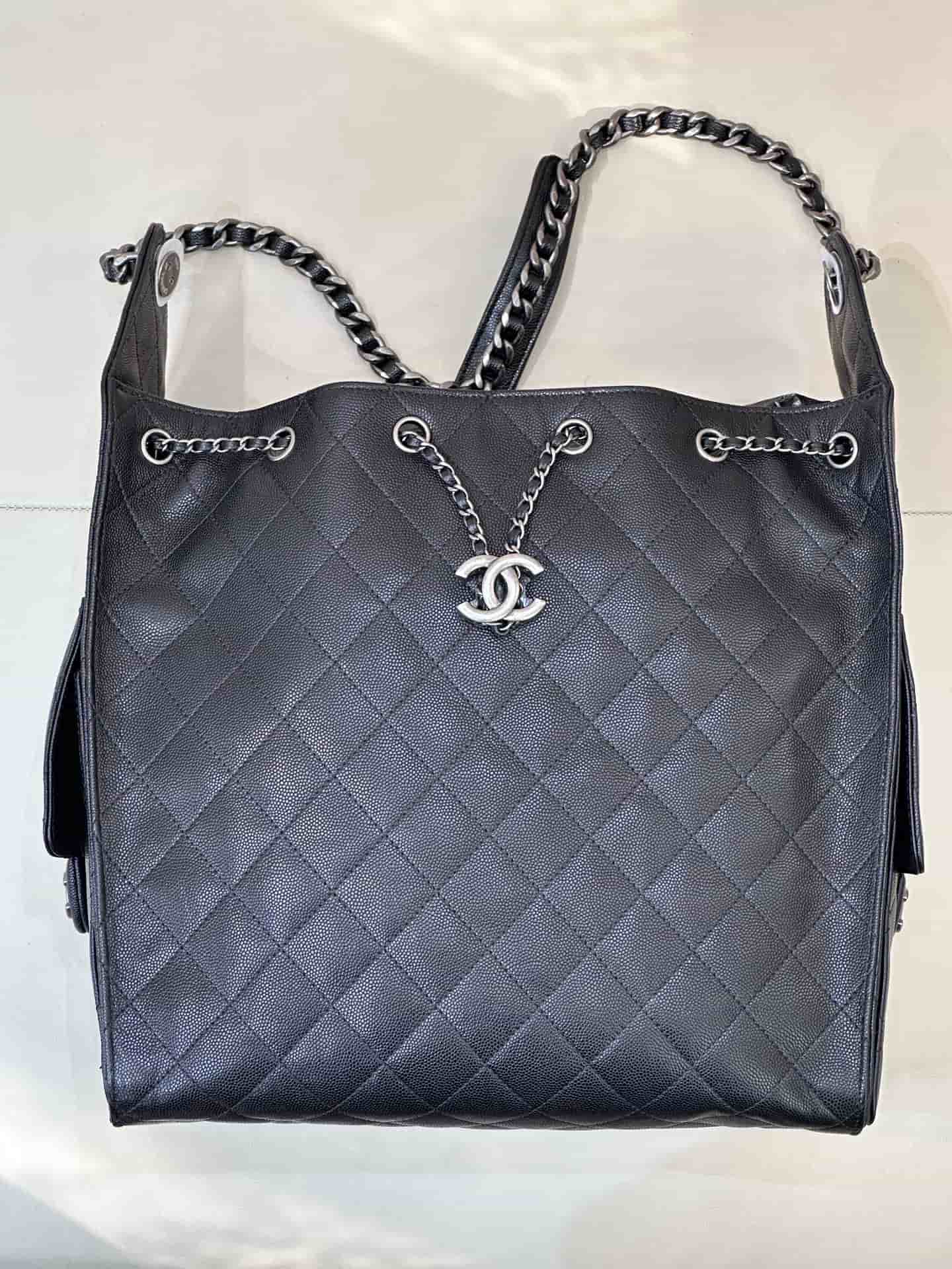 Chanel 25 Medium Hobo handbag AS5311 Grained Calfskin & Silver-tone Metal Black TOP
