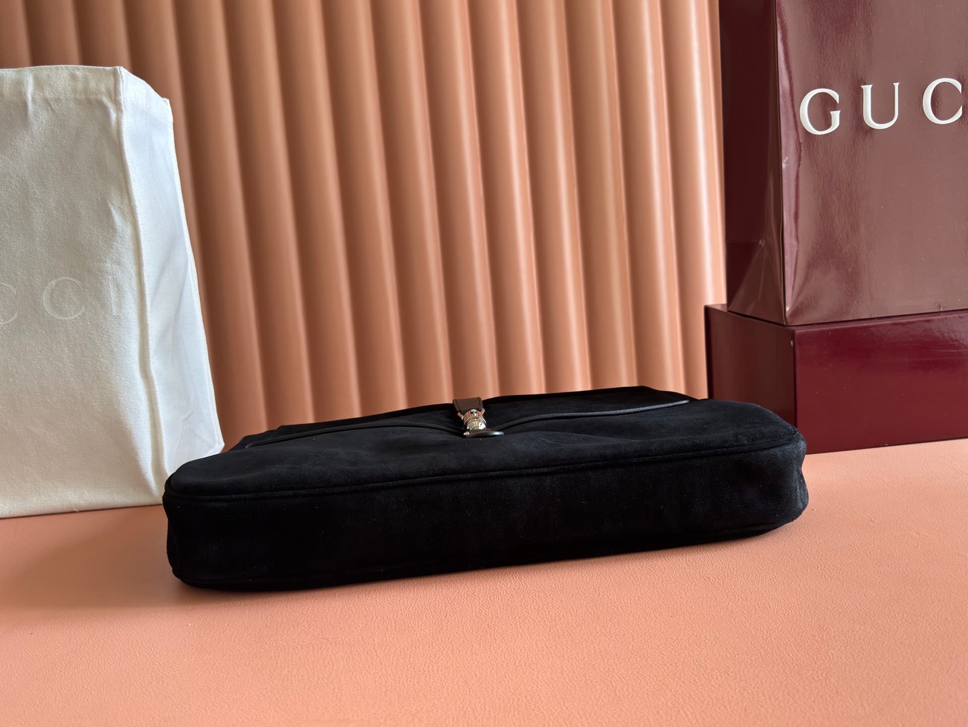 Gucci Jackie Flap large crossbody bag Black dark brown soft suede A005ZI High