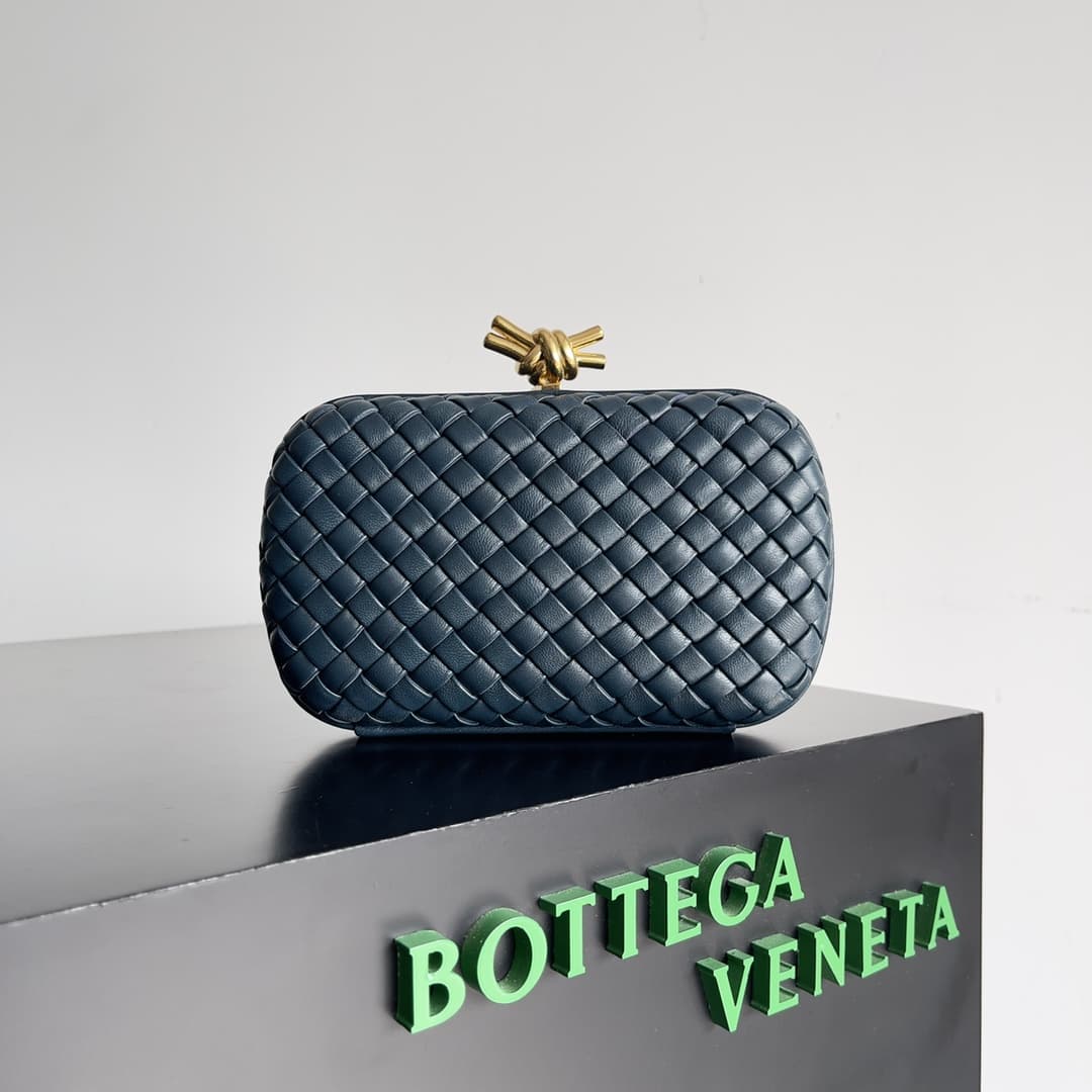 BV Knot Minaudière Clutch Lambskin Top