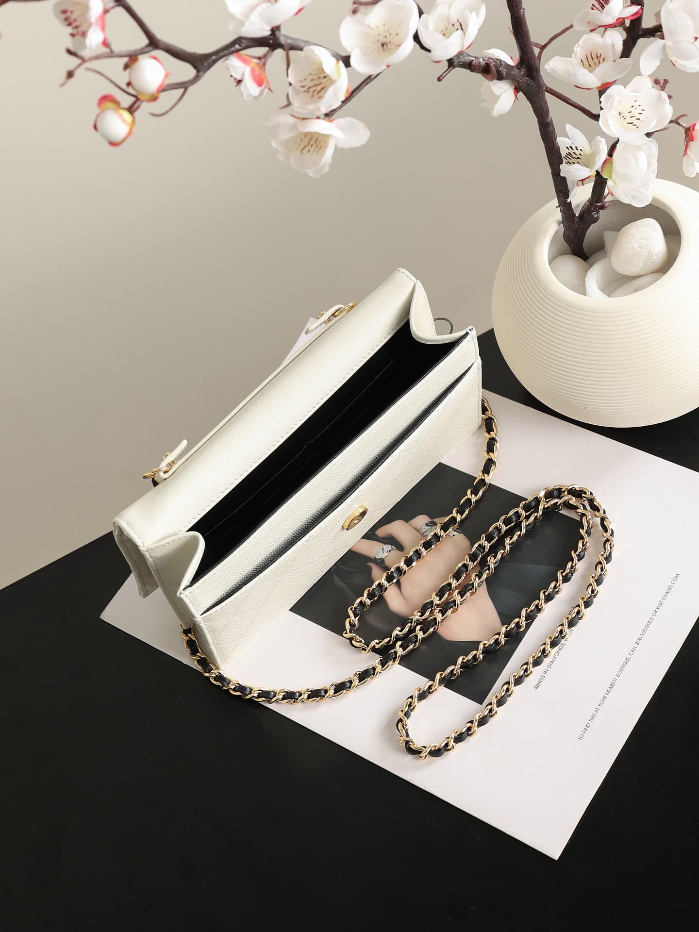 Chanel Wallet on Chain Shiny Grained Calfskin Lambskin & Gold-Tone Metal White AP5455 A