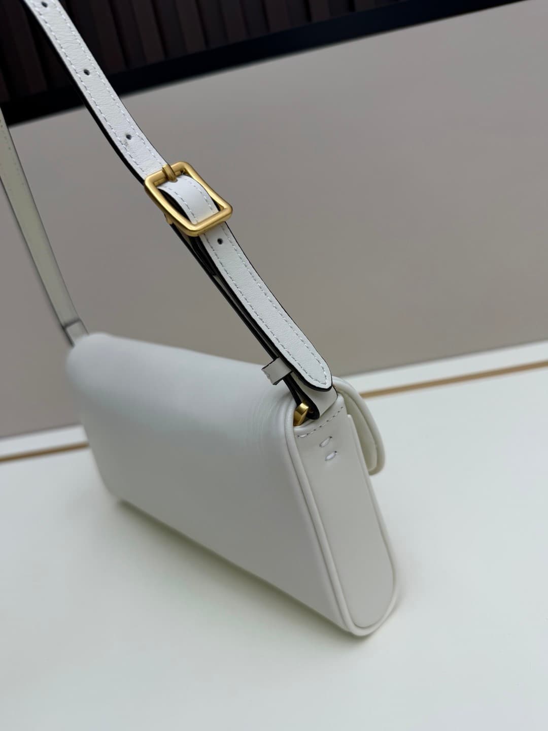 Valentino Garavani Devain Small Nappa Shoulder Bag White High