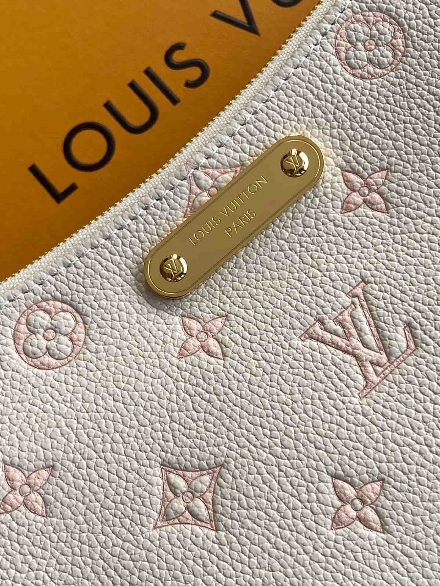 Louis Vuitton Pochette Liv Milky White/Peach Embossed grained cowhide leather M27741 High