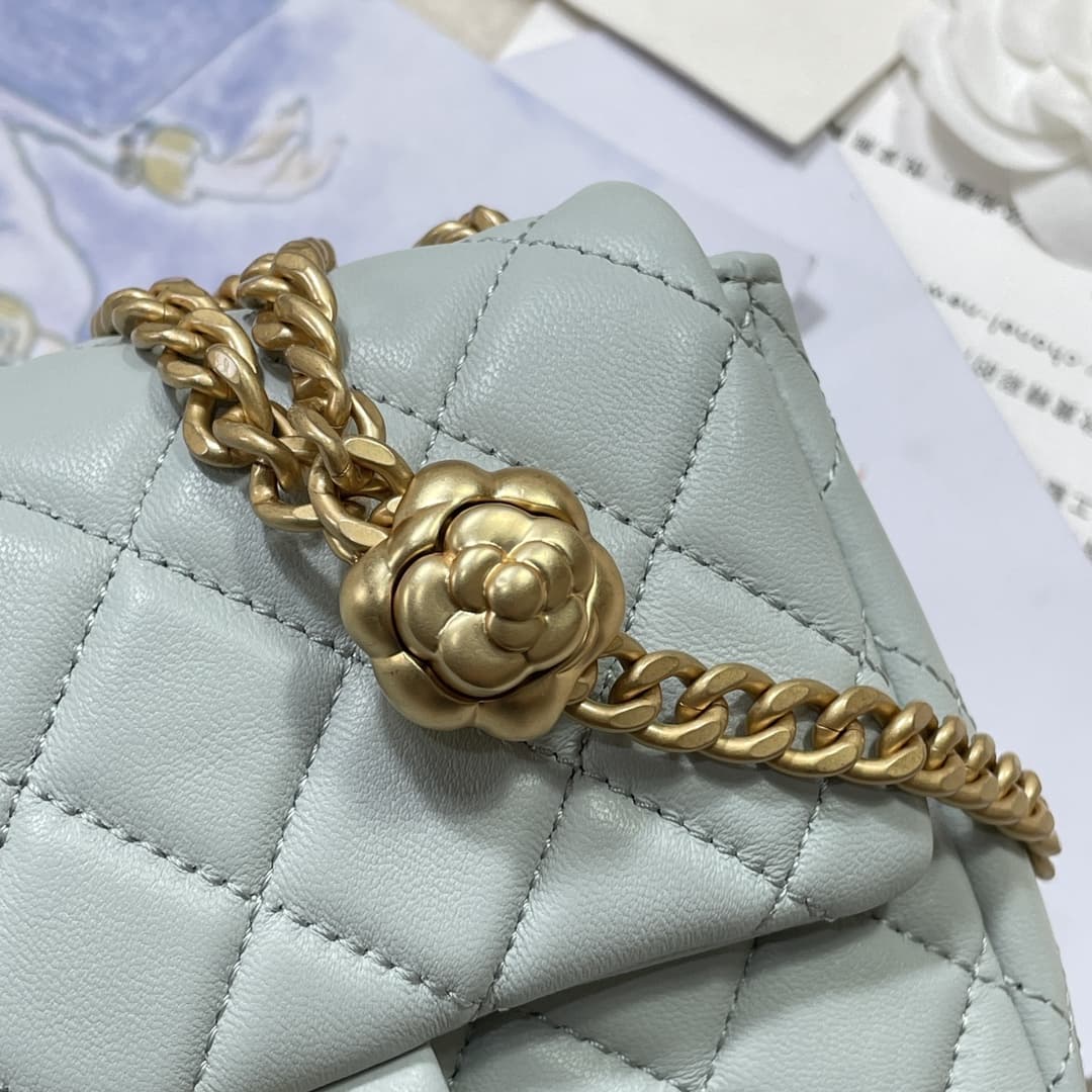 Chanel SUPERMINI FLAP BAG AS4040 Lambskin & Gold-Tone Metal Blue-I A
