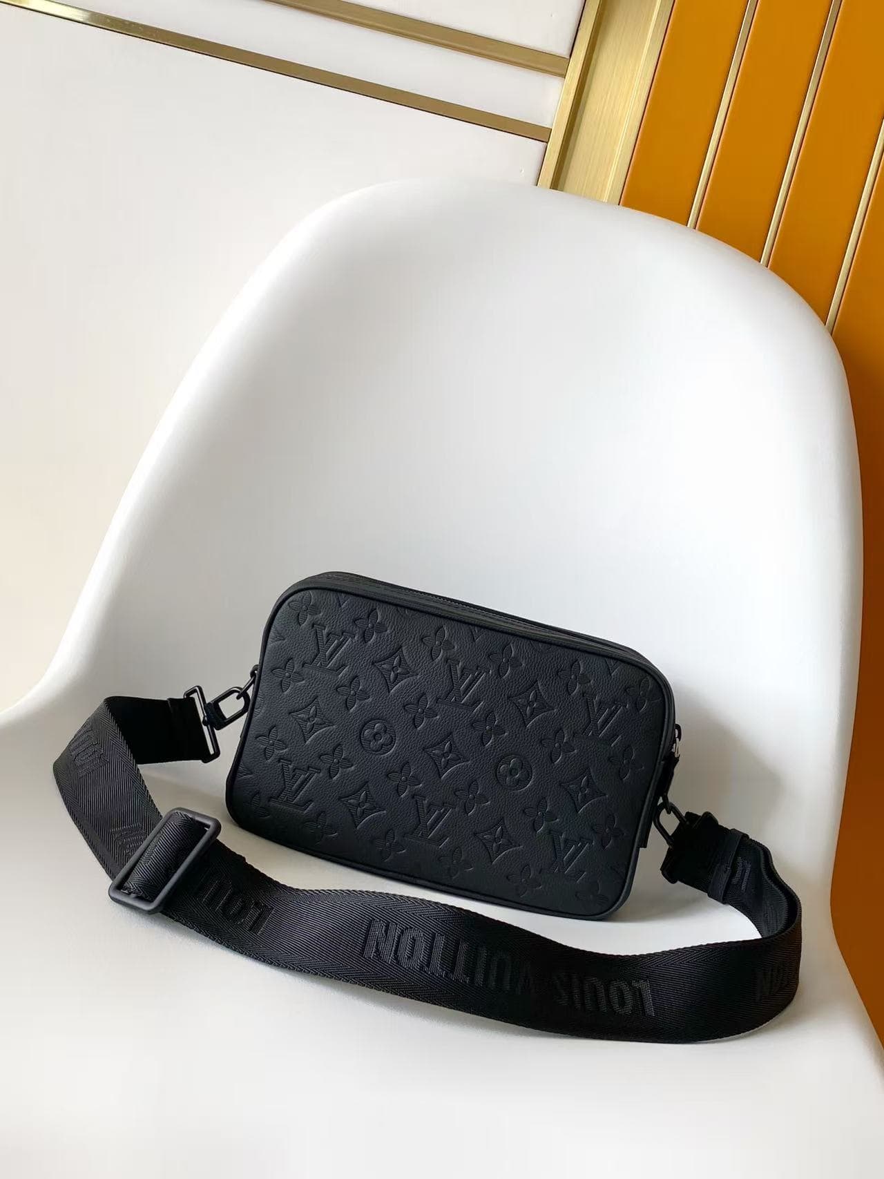 Louis Vuitton Alpha Messenger Black Monogram Shadow calfskin leather M28785 High
