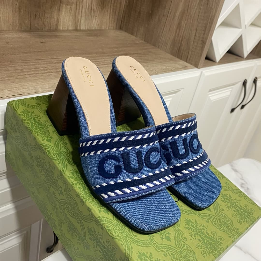 Gucci Sandals shoes Women