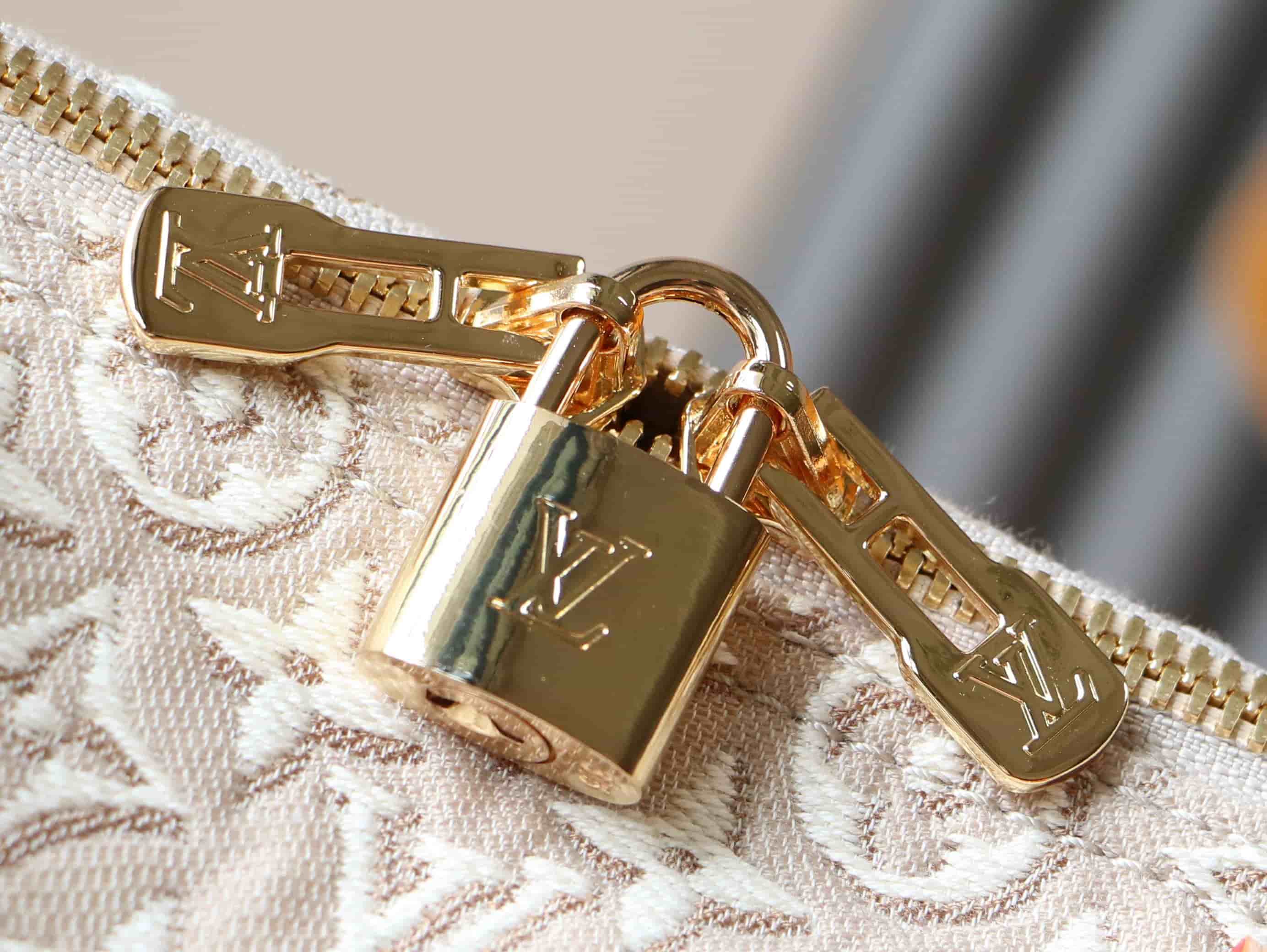 Louis Vuitton Speedy Soft 30 Monogram Emblème Peuplier M28479 High