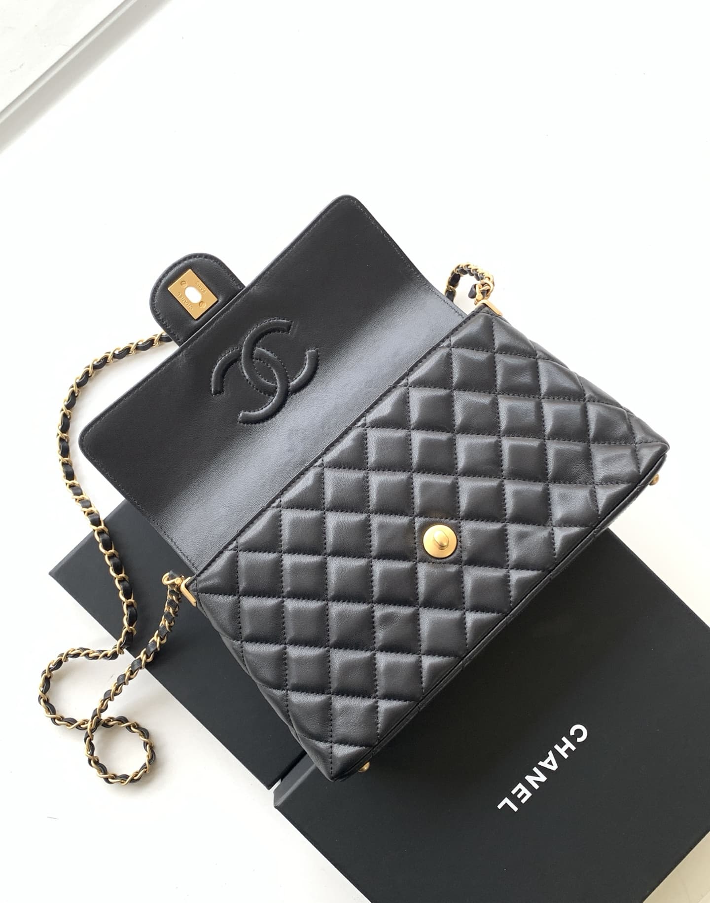 FLAP BAG WITH TOP HANDLE Lambskin Gold-Metal AS5356 Black A