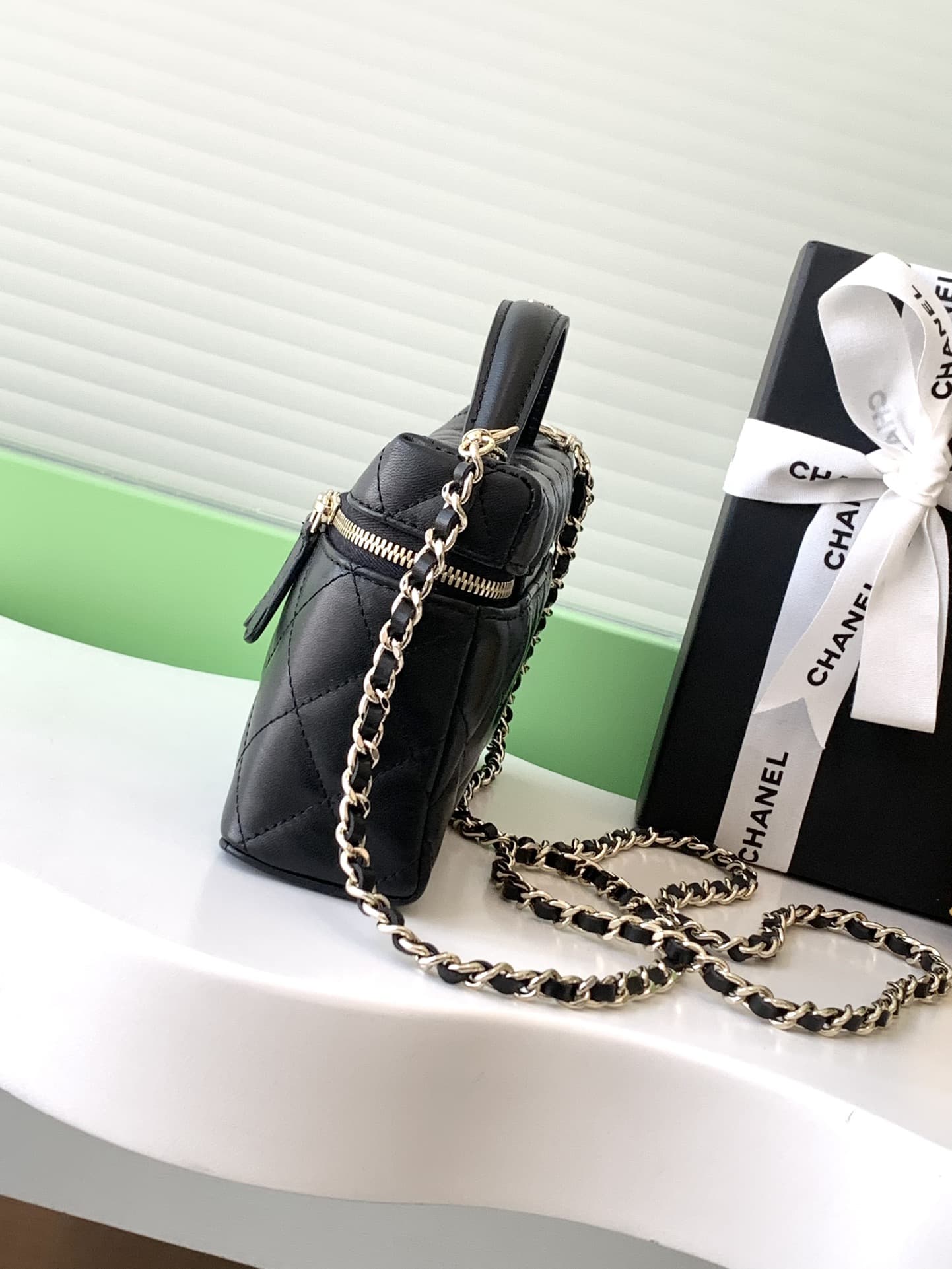 Chanel VANITY WITH CHAIN AP4407 Lambskin & Gold-Tone Metal Black High