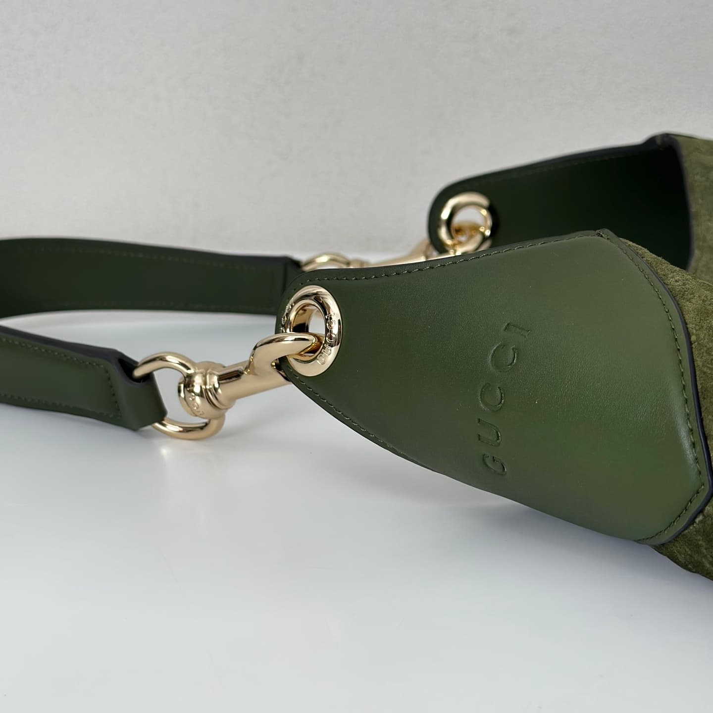 Gucci Medium B shoulder bag with micro GG monogram 834981 High