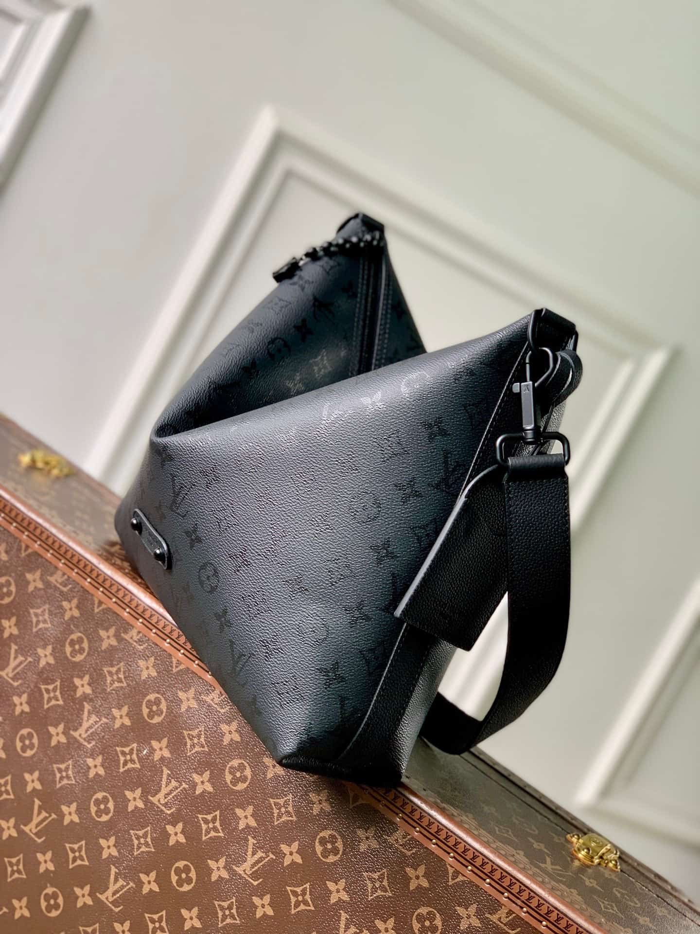 Louis Vuitton Vagabon Hobo Black Monogram Midnight coated canvas M27856 High