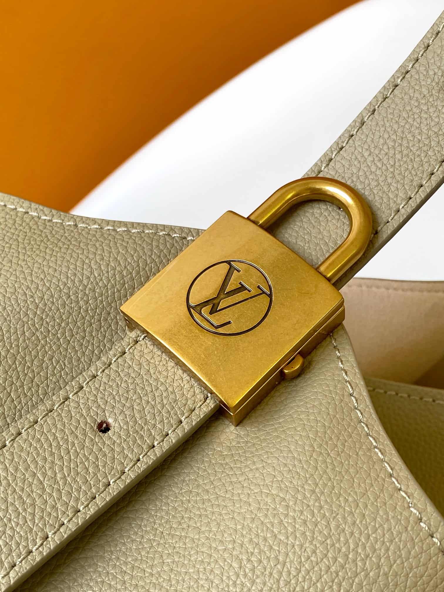 Louis Vuitton Low Key Hobo MM Clay Green Smooth Grained calfskin M24988 High