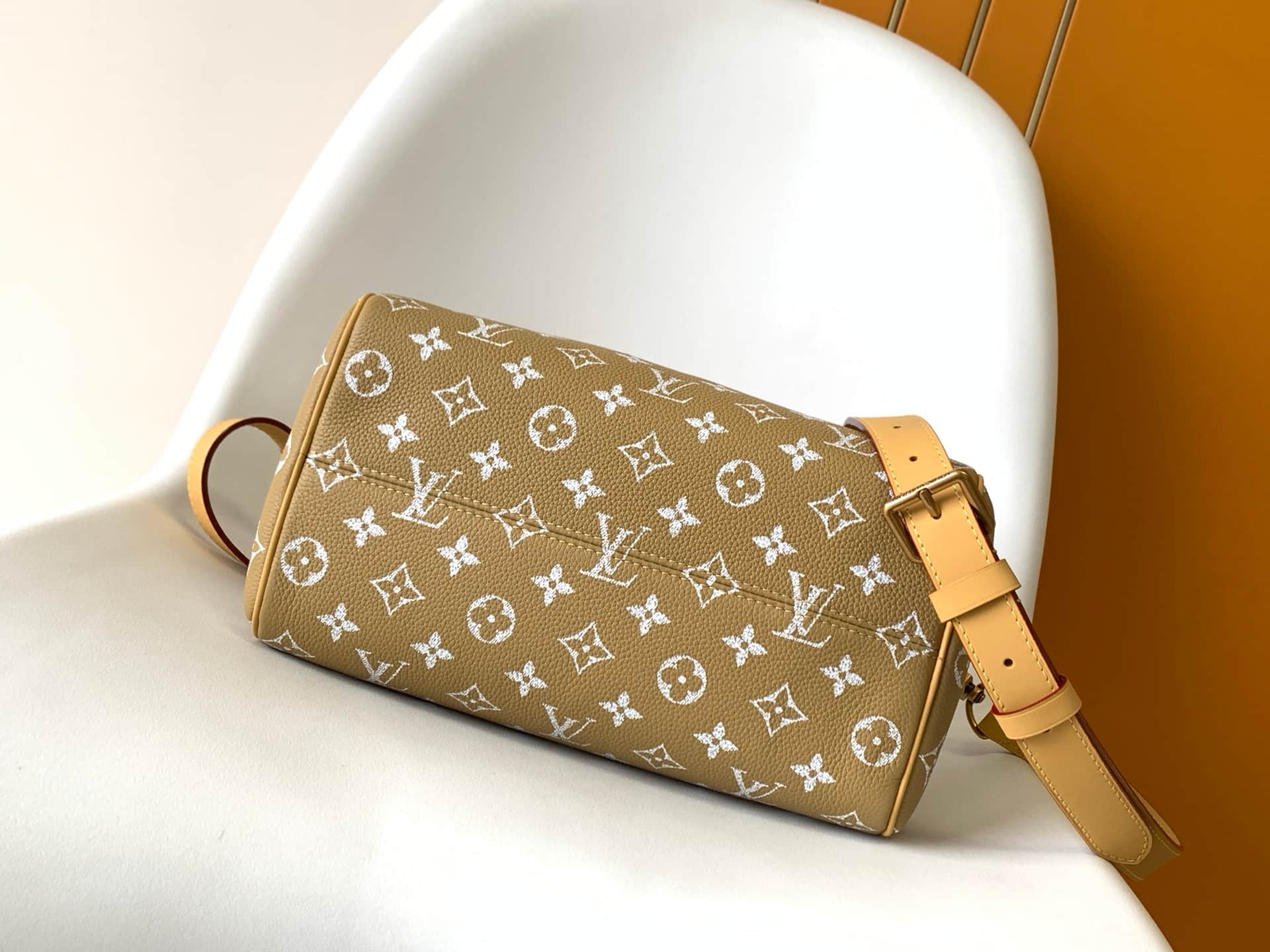 Louis Vuitton Speedy P9 Bandoulière 25 Gold Kinsugi Calf leather M26305 High