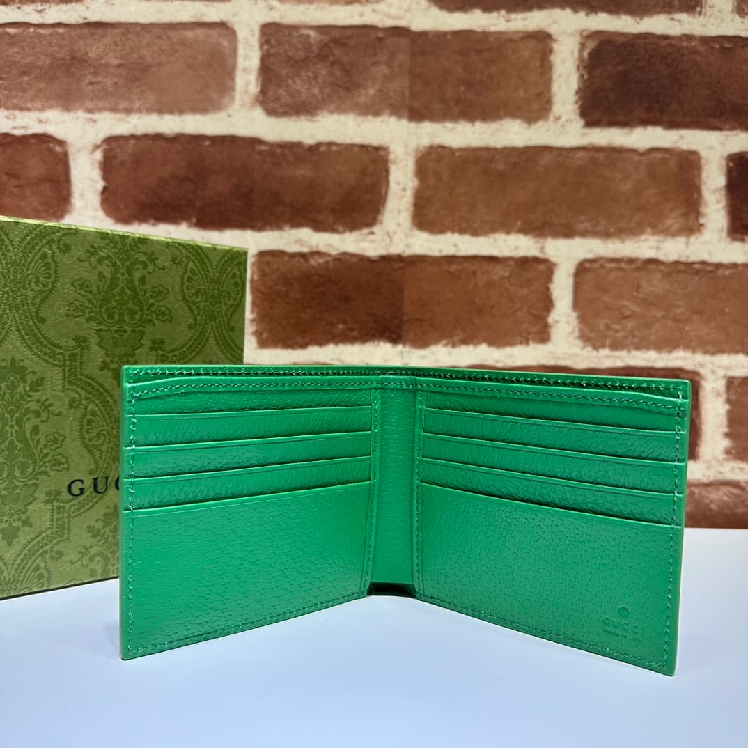 GUCCI Green interior GG bi-fold wallet 768243 High