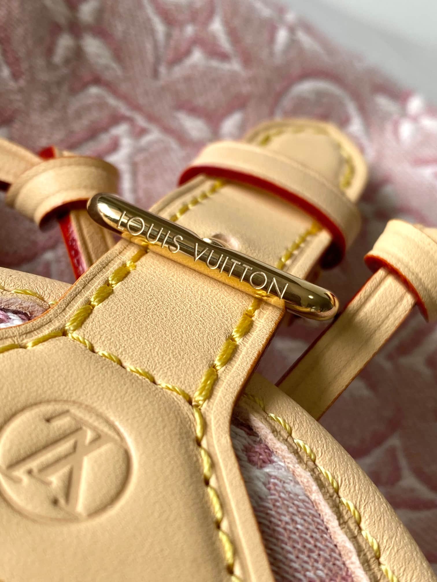 Louis Vuitton Odyssee PM Monogram Emblème Rose Ruban M29974 TOP