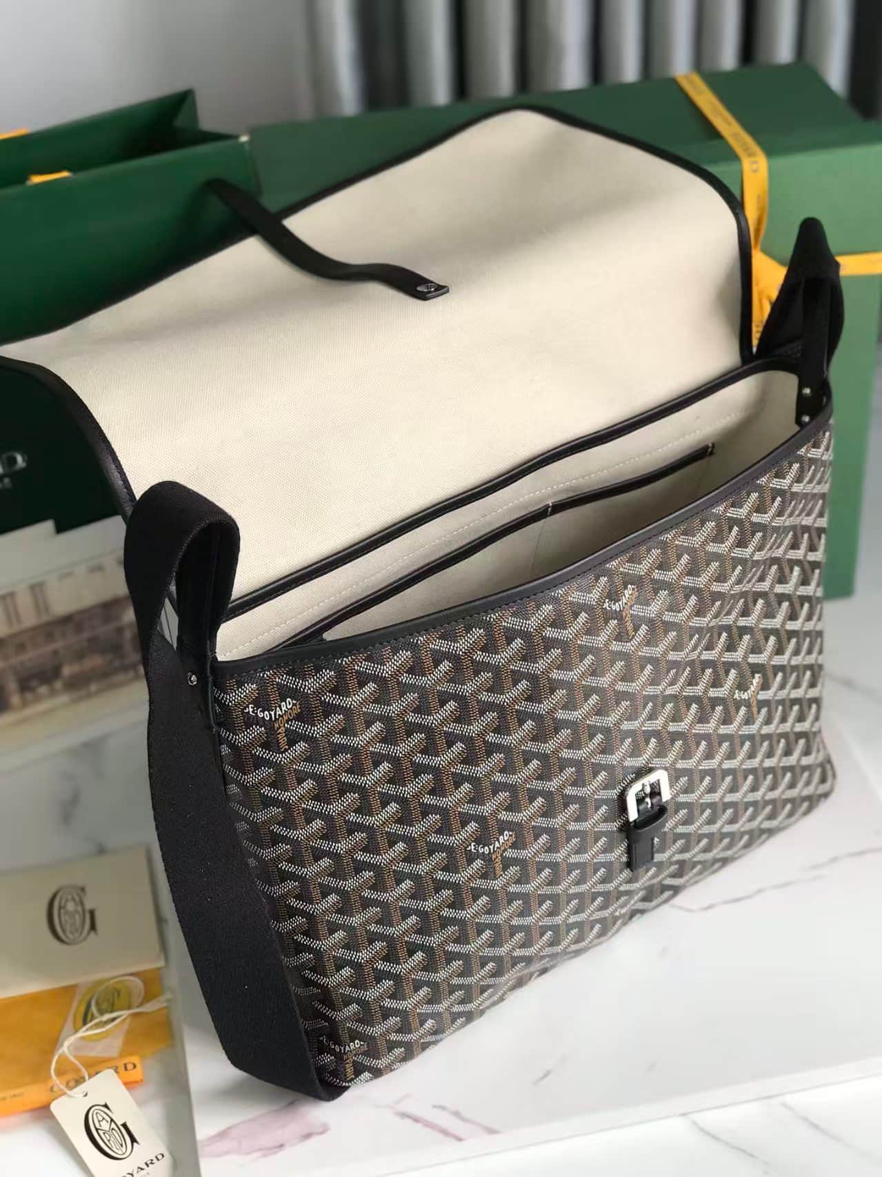 GOYARD Capetien Messenger Bag High