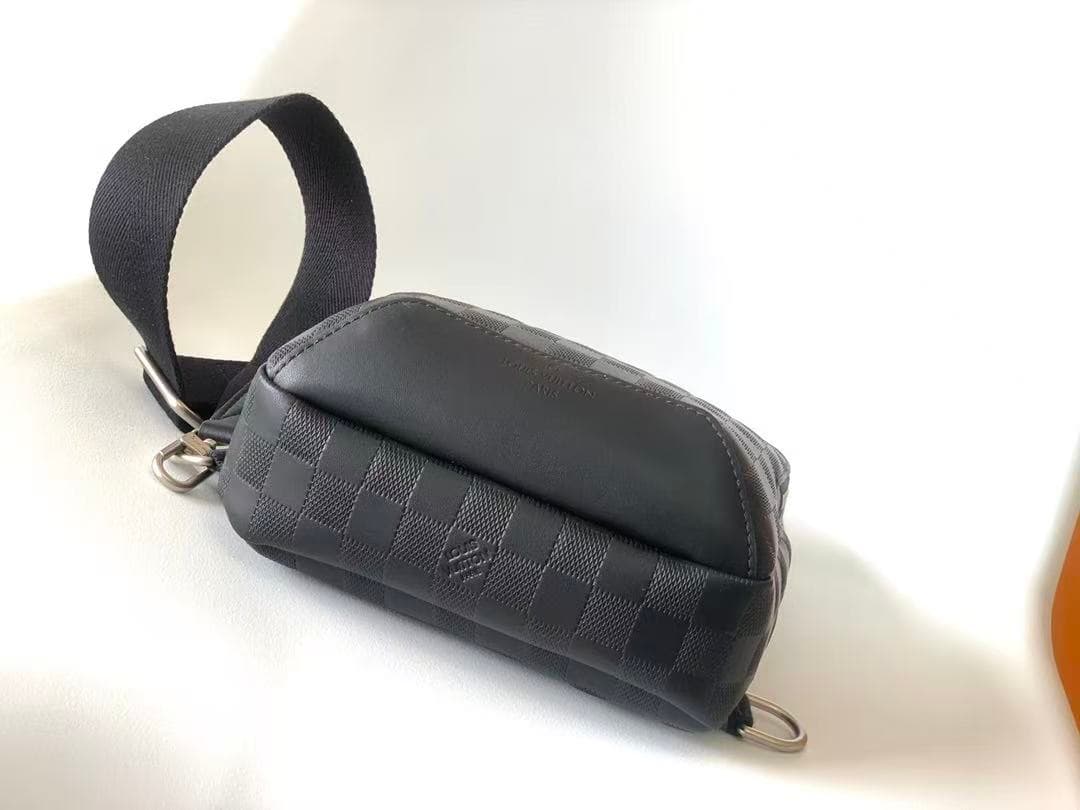Louis Vuitton Avenue Slingbag Damier Infini Leather High
