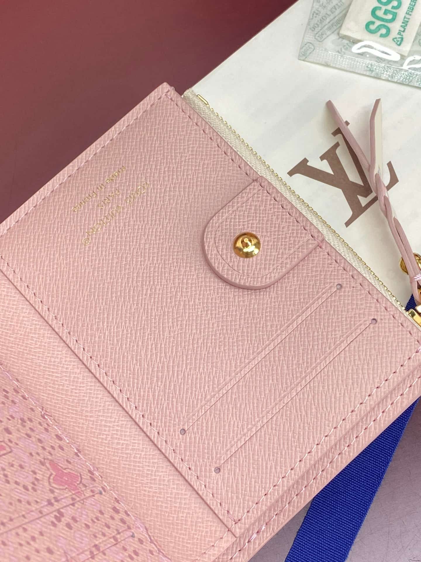 Louis Vuitton Lisa Wallet Damier Azur/Light Bliss/Cream Coated canvas N40921 High