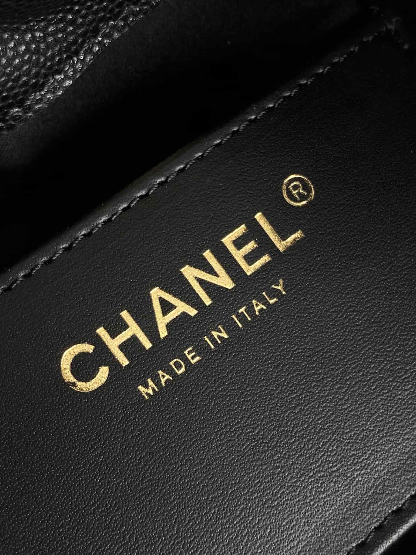 Chanel 25 Mini Hobo handbag AS5631 Grained calfskin & gold-tone metal Black A