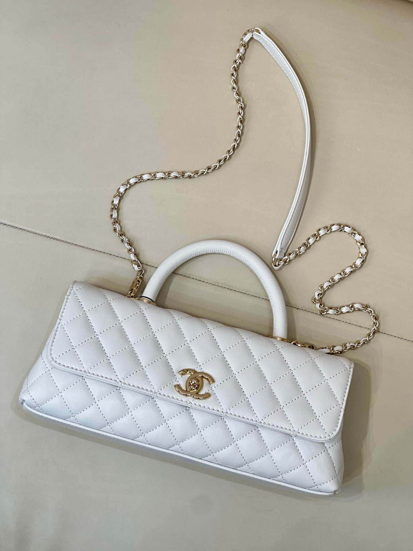 Chanel Maxi Flap Bag with Top Handle Grained Calfskin& Gold-Tone Metal AS6091 White TOP