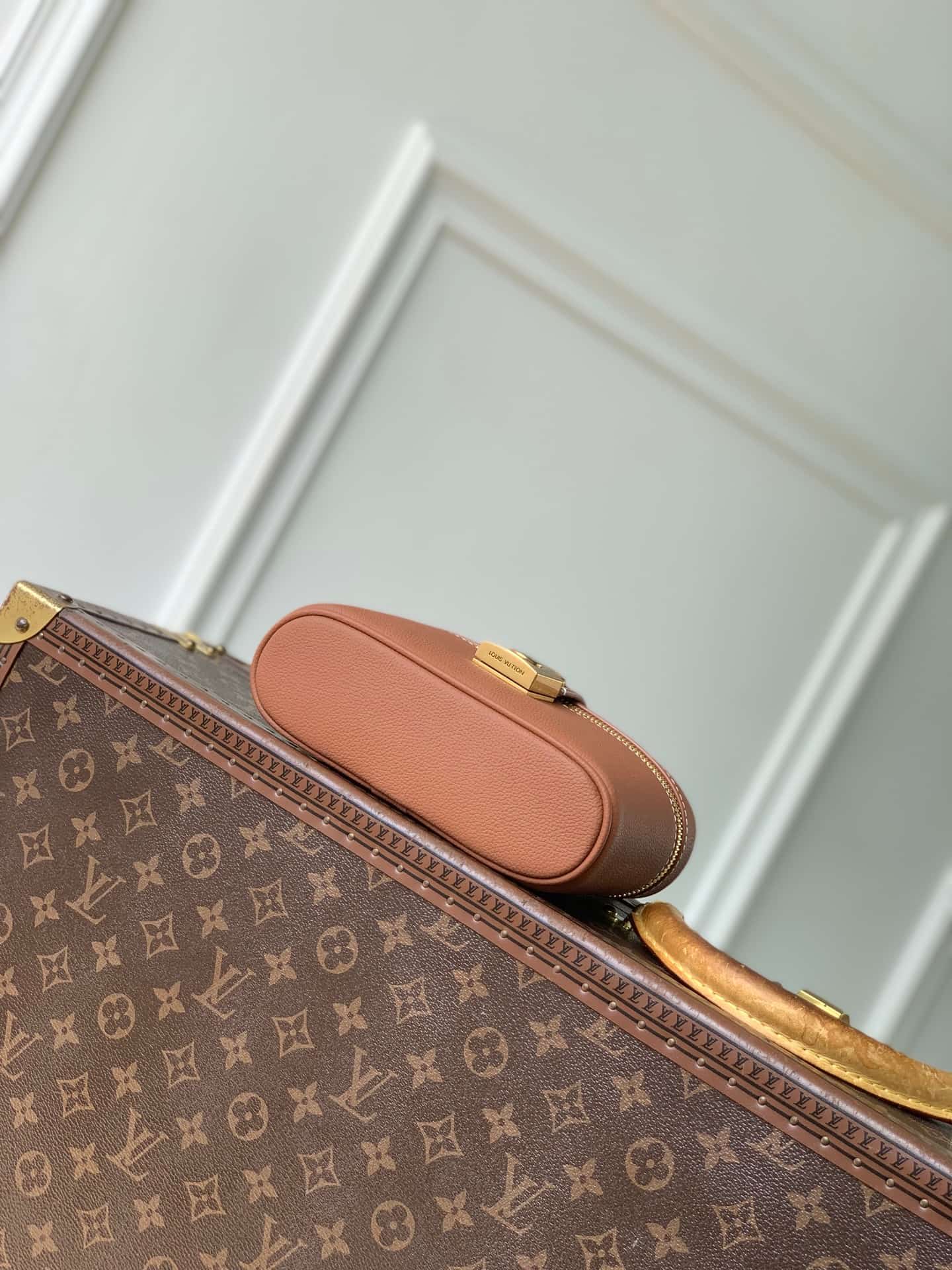 Louis Vuitton Low Key Vanity Pouch Cognac Calfskin M27505 High