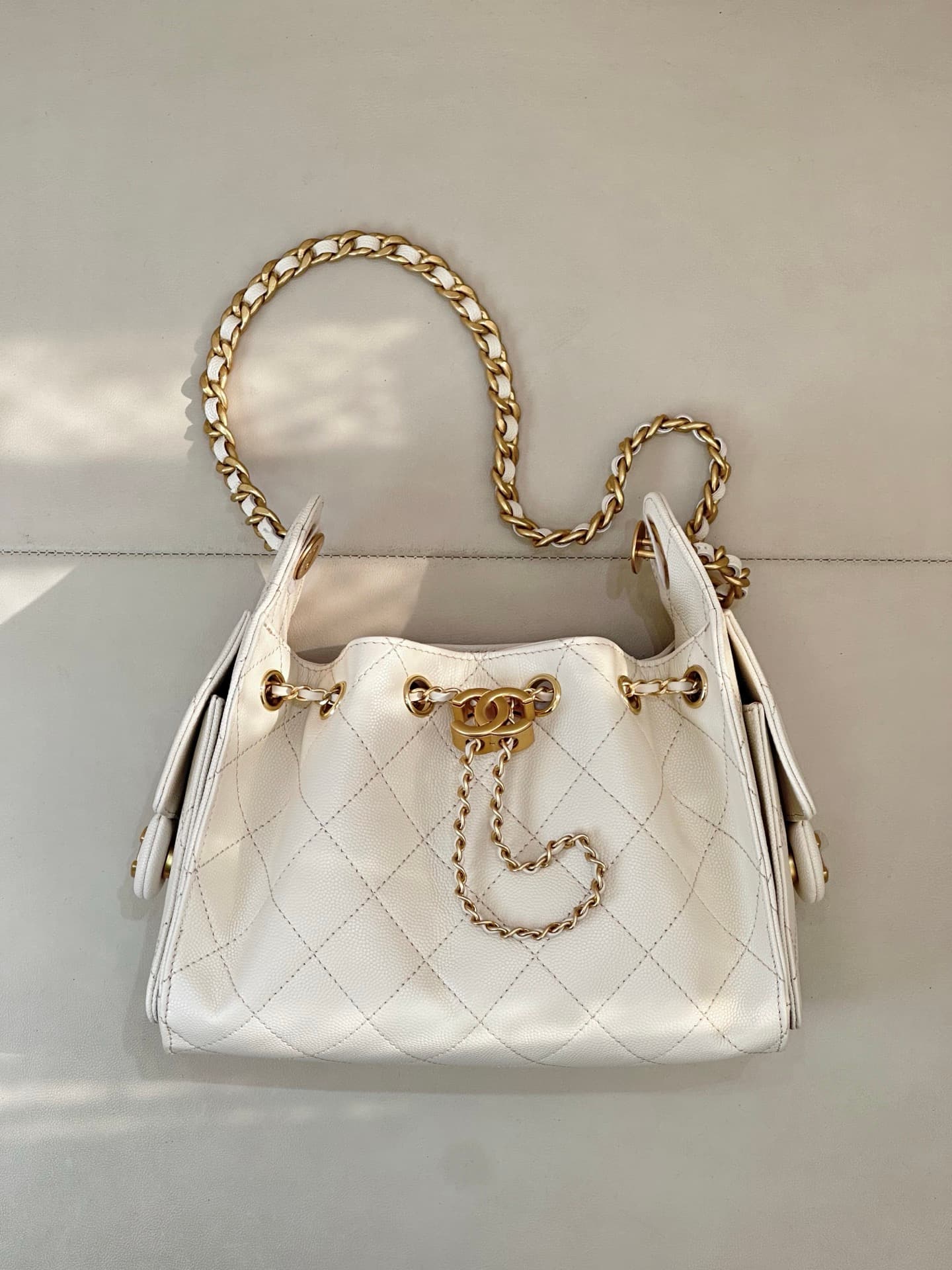 CHANEL 25 Mini Handbag AS5631 Grained Calfskin & Gold-tone Metal Cream TOP