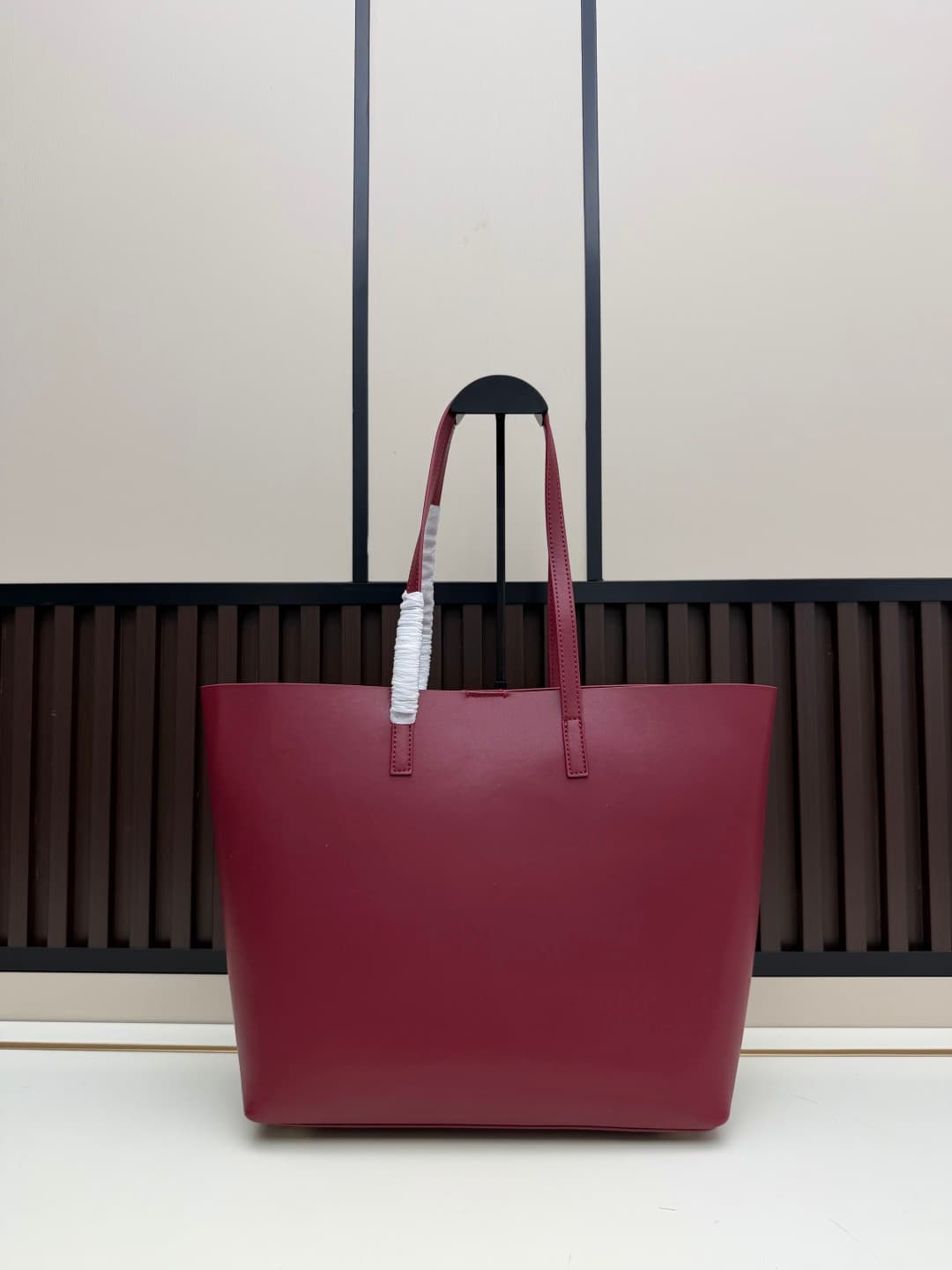 Saint Laurent Shopping Bag in Claret Leather High