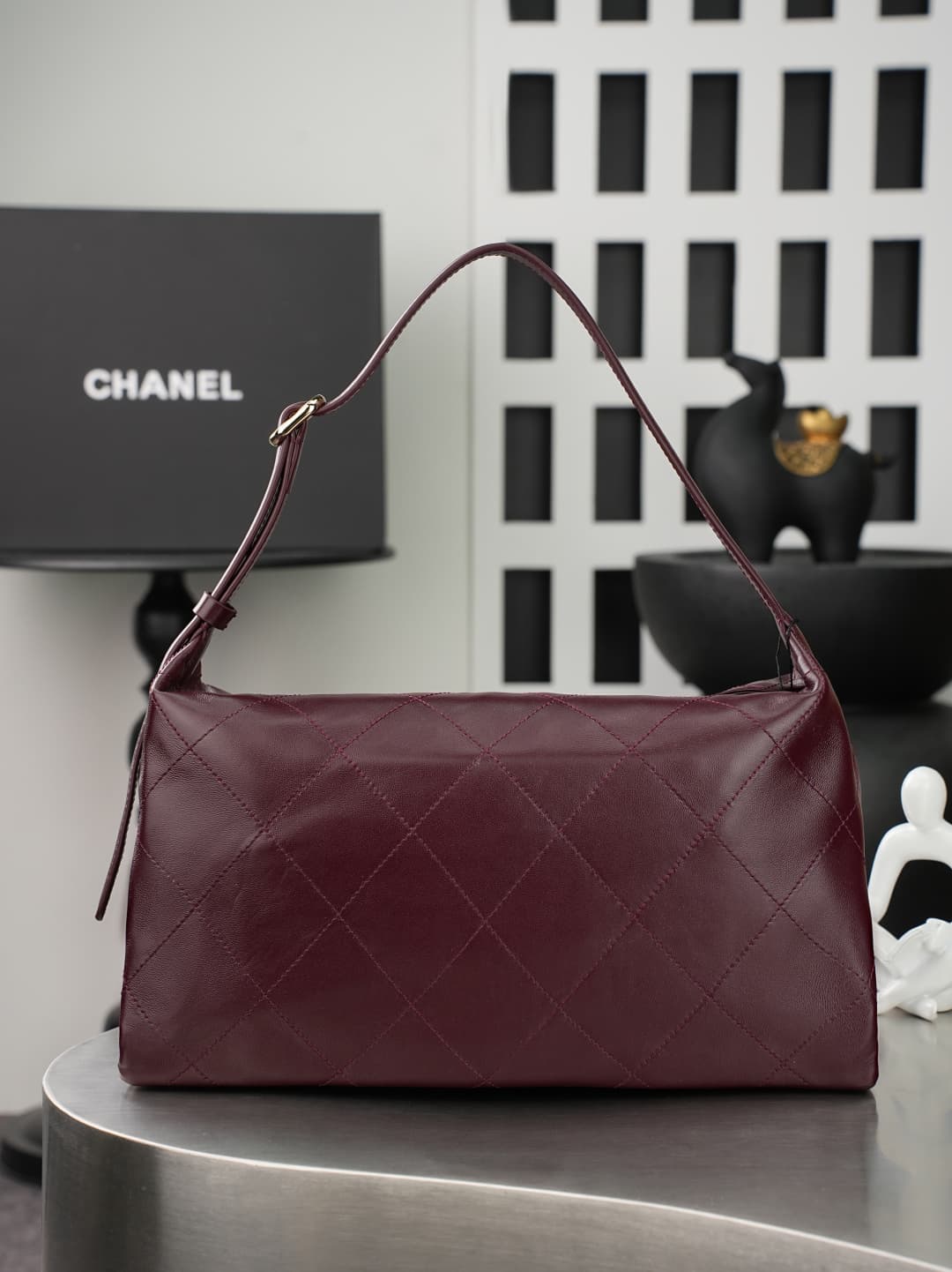 Chanel Maxi Hobo Bag Shiny Lambskin & Gold-Tone Metal AS6139 Burgundy A