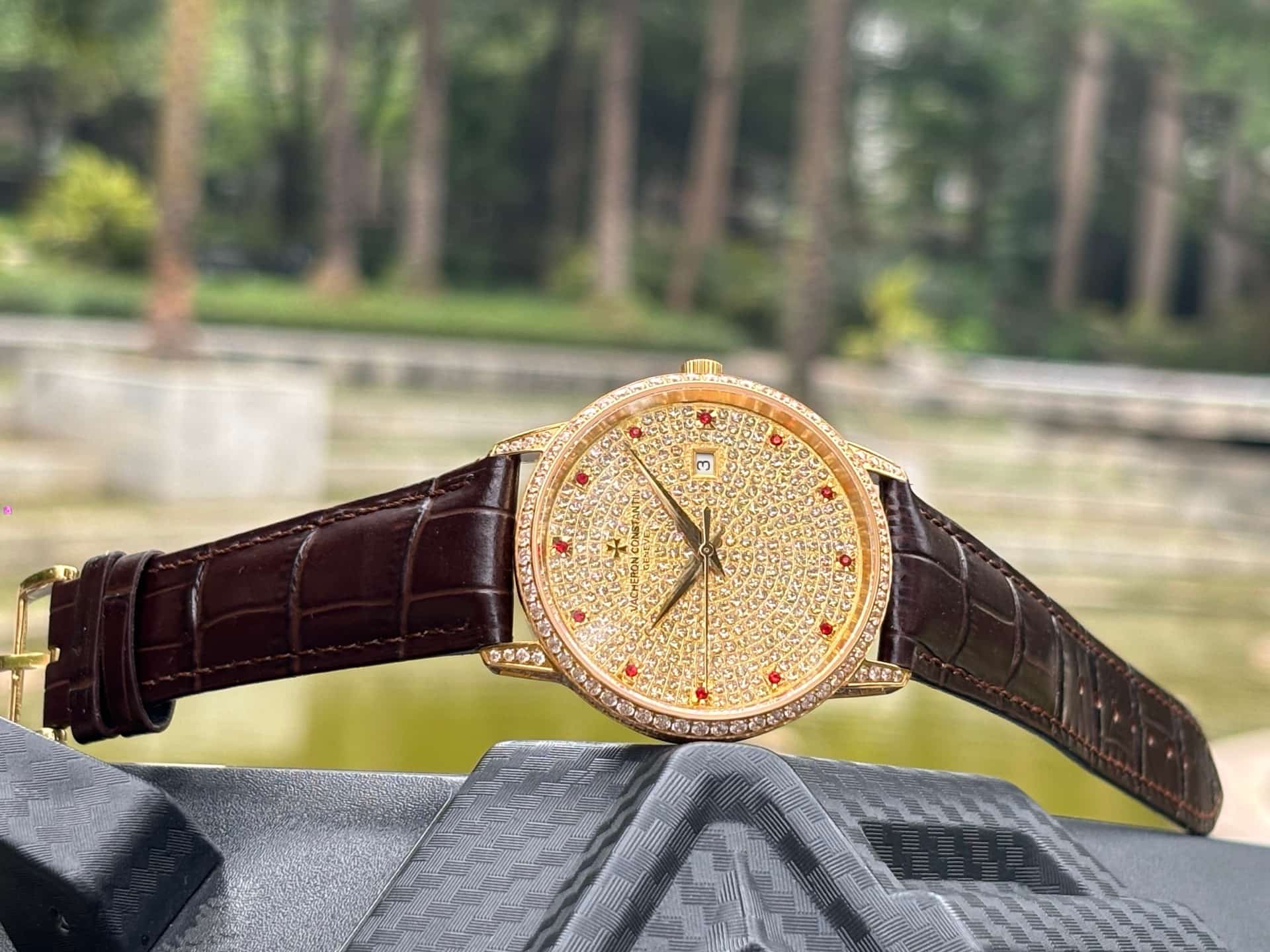 Vacheron Constantin Patrimony Watch with Pavé Diamond Dial Set TOP