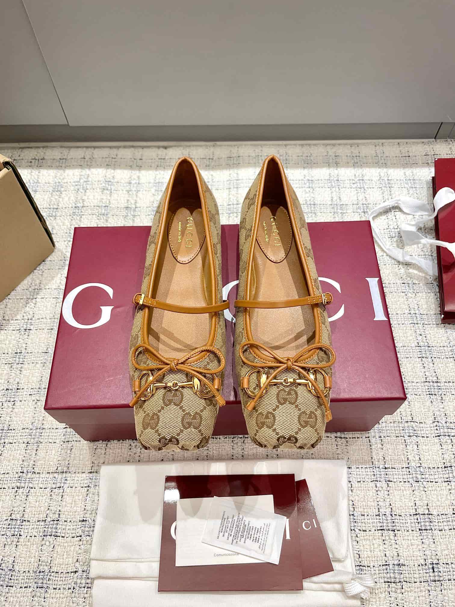 Gucci Horsebit ballet flat shoes Women