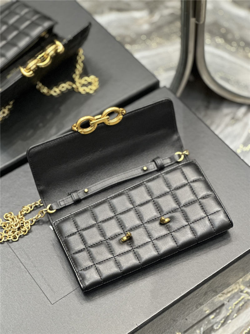 LE MAILLON CHAIN WALLET IN QUILTED LAMBSKIN High