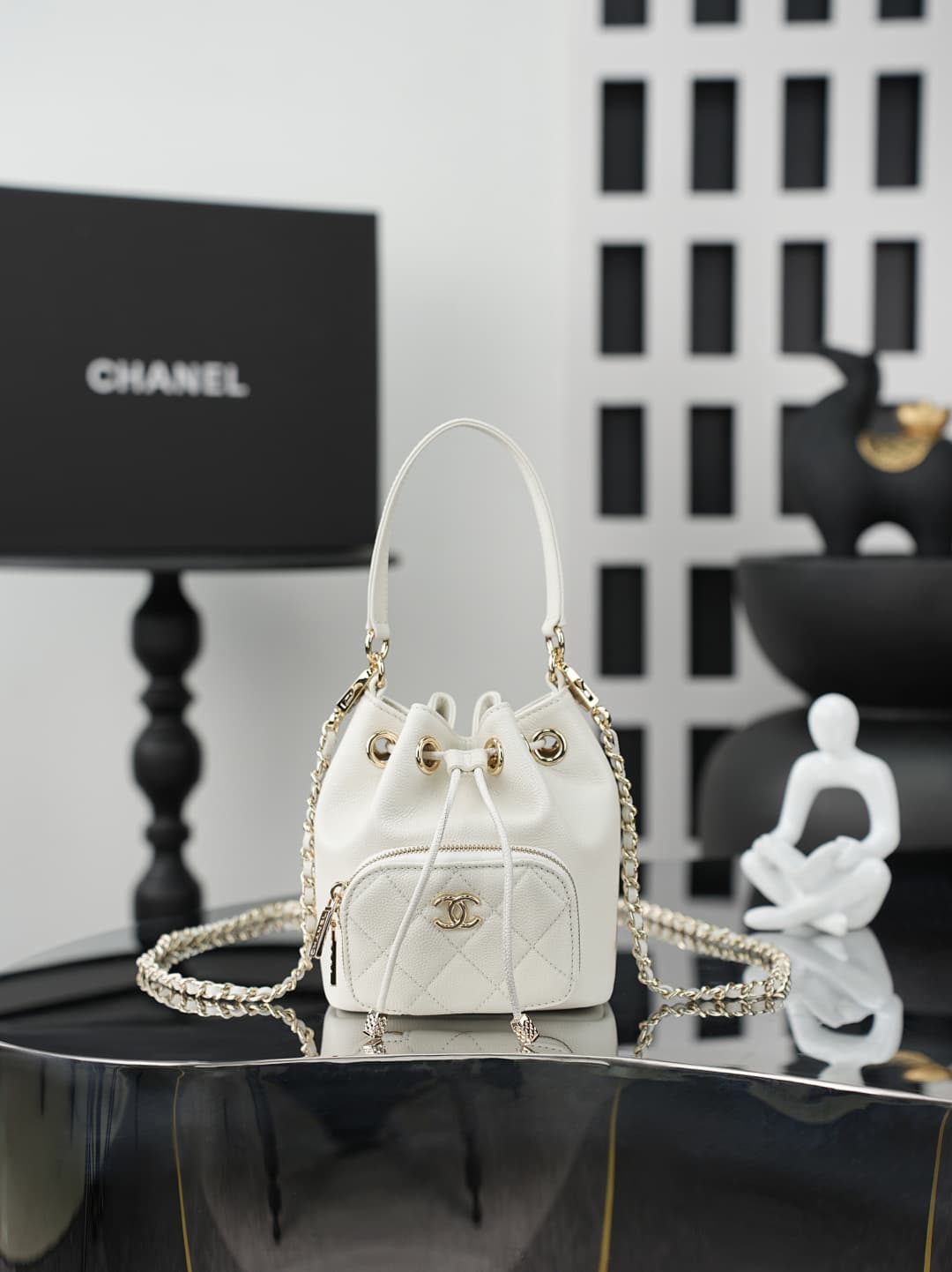 Chanel Business Affinity Bucket Bag Grained Calfskin&Gold-Tone Metal White AS4775 A
