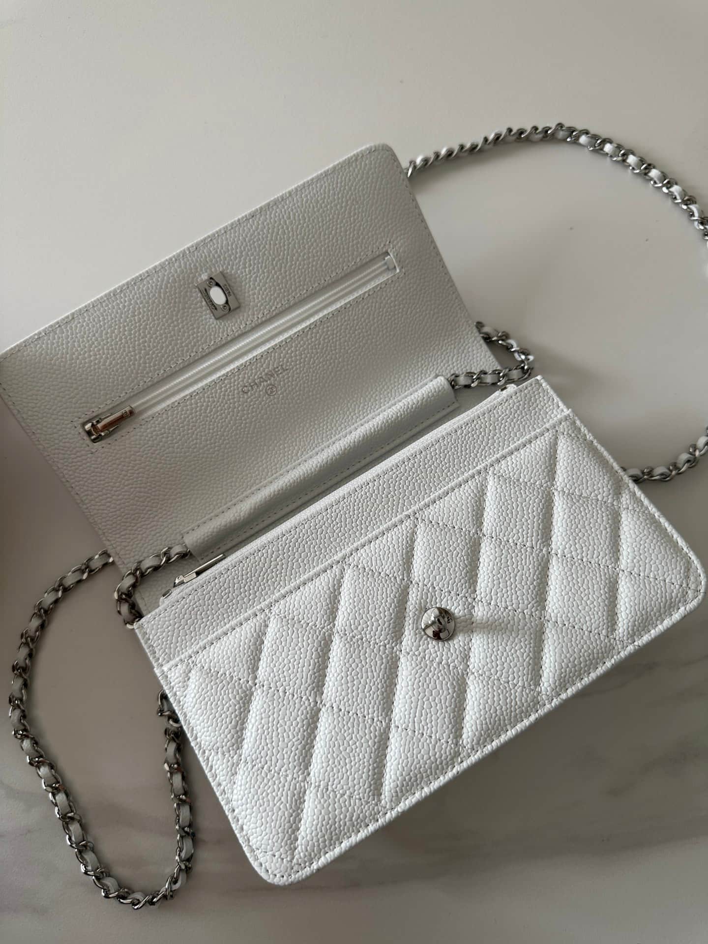 Chanel Classic Wallet on Chain Grained Shiny Calfskin & Silver-Tone Metal AP4241 White High
