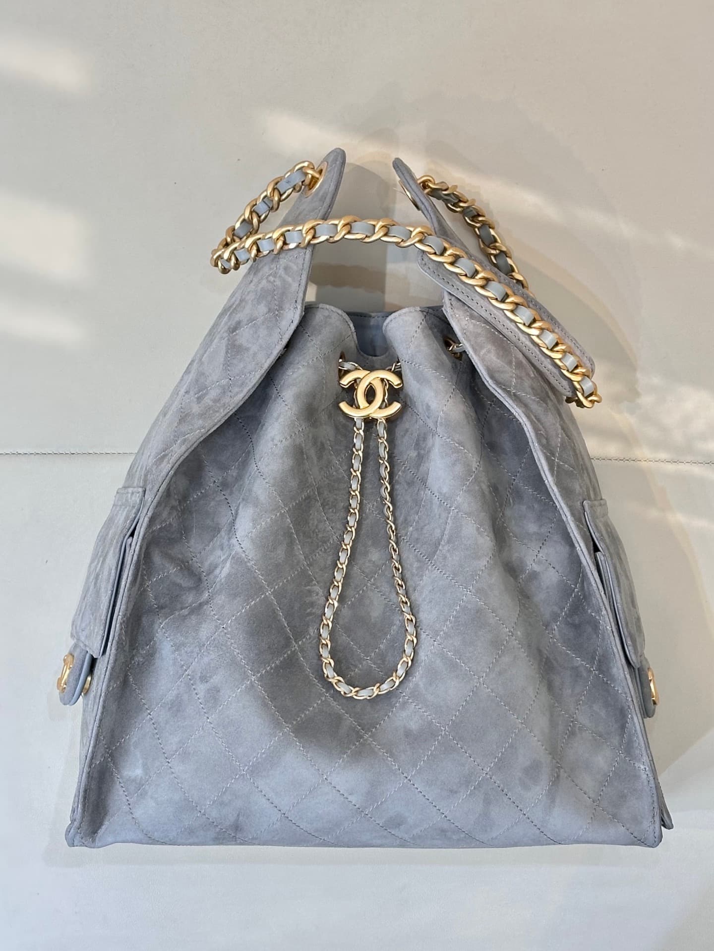 Chanel 25 Medium Hobo handbag AS5311 Suede &Gold-tone Metal Light Grey TOP