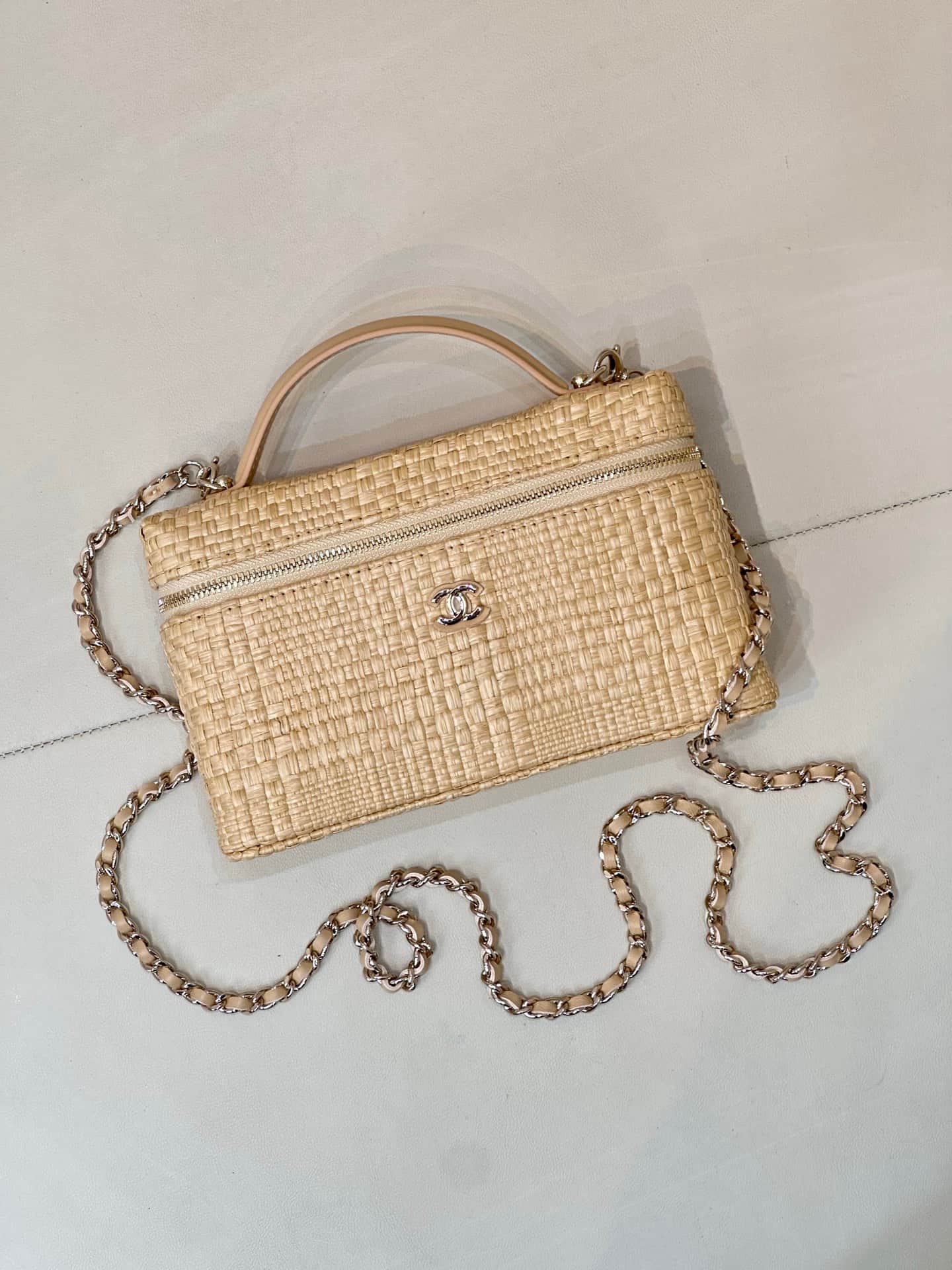 Chanel Classic Vanity with Chain Braided Raffia & Gold-Tone Metal Beige AP4385 TOP
