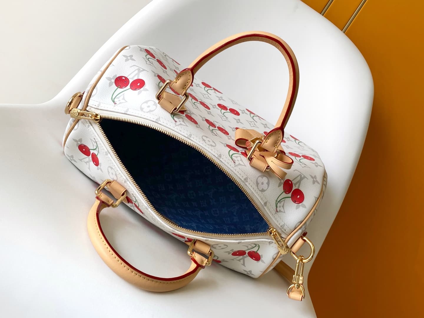Louis Vuitton x Takashi Murakami Soft Speedy Bandoulière 30 Cherry Motif Monogram Canvas M14328 High