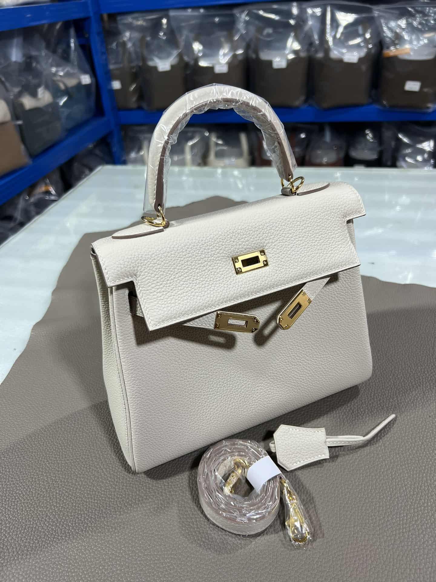 Hermes Kelly 25/28/32cm Retourne Bag Togo Leather In Craie WAX High