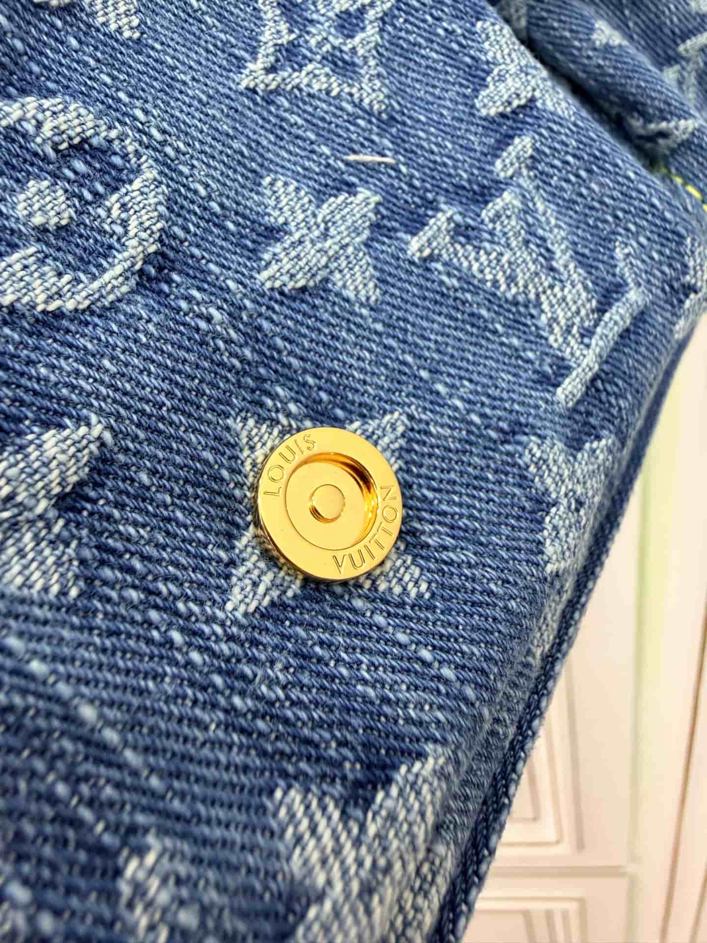Louis Vuitton Pochette Accessoire Cargo Blue Denim M27602 TOP