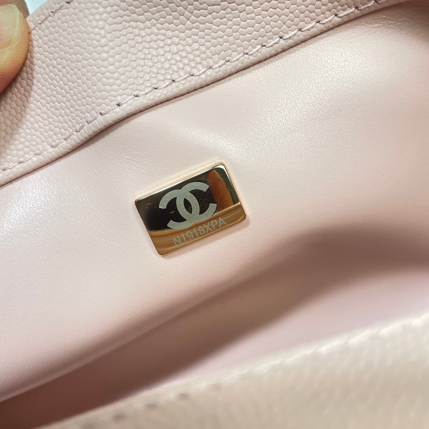 Chanel Maxi Flap Bag with Top Handle Grained Calfskin& Gold-Tone Metal AS6091 Pink A