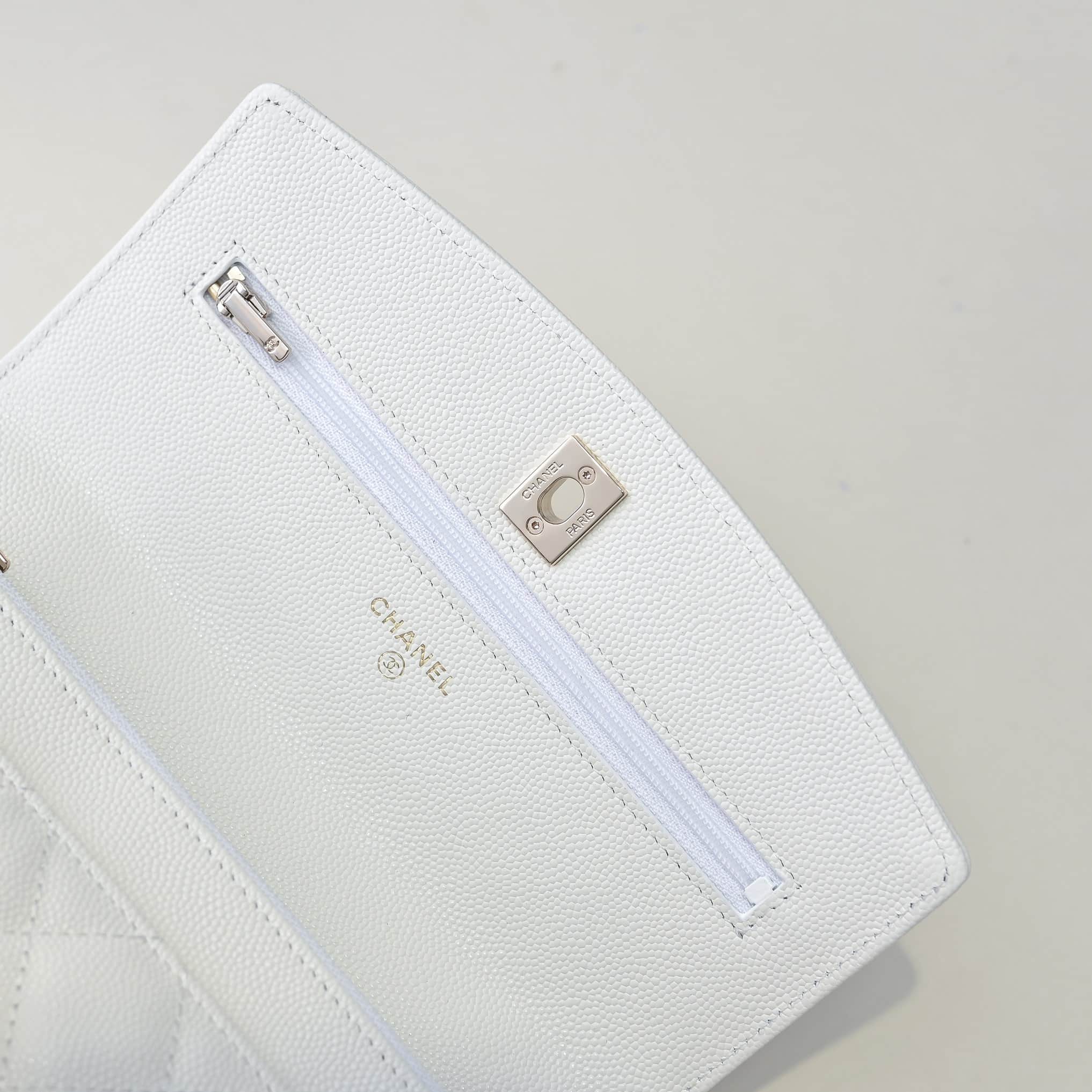 Chanel Wallet on Chain Grained Calfskin & Gold-Tone Metal White AP4401 A