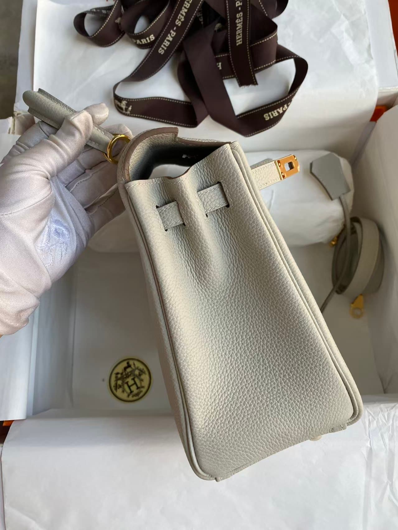 Hermes Kelly 25/28cm Bag In Pearl Gray WAX High