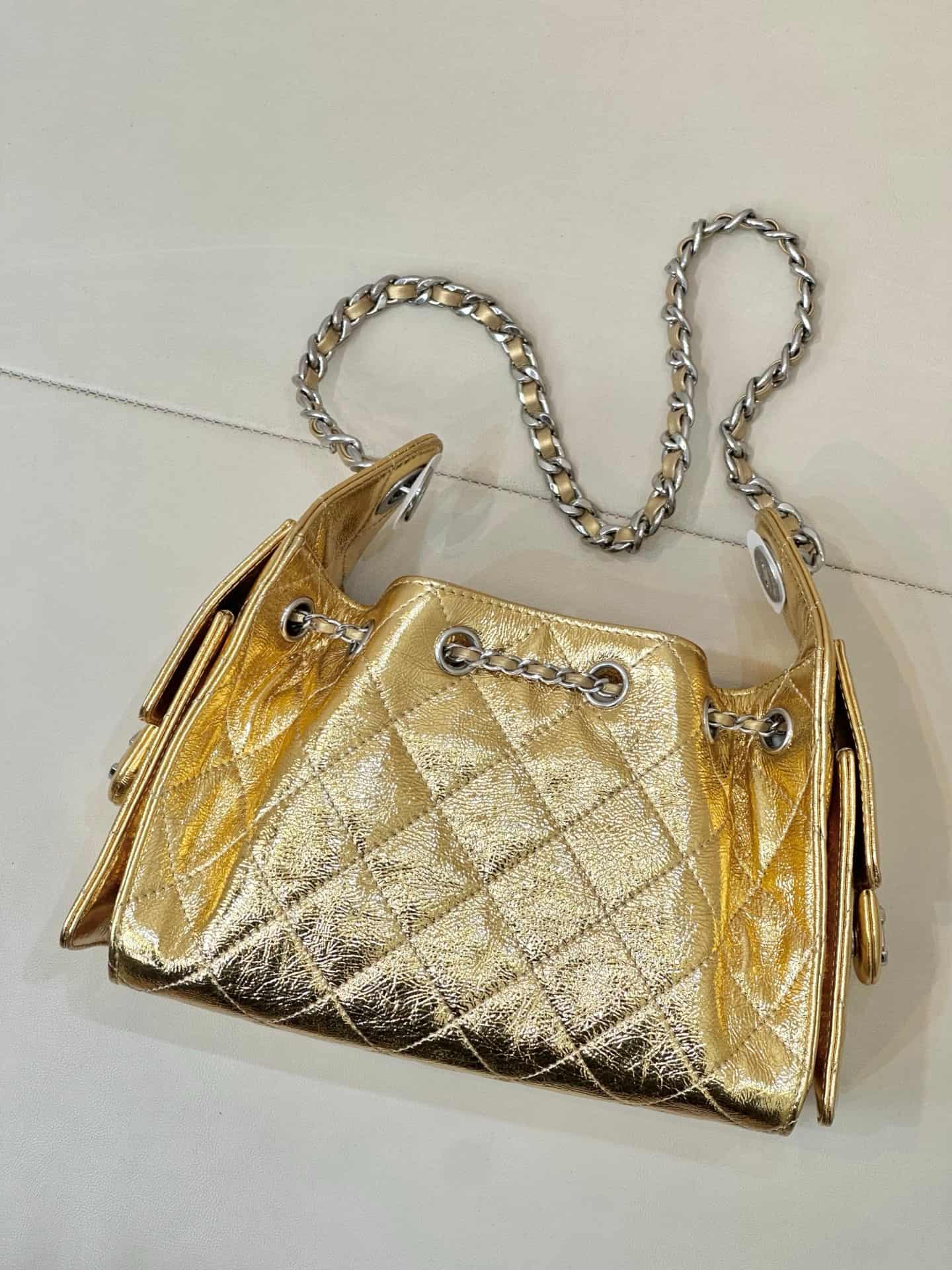 Chanel 25 Mini Hobo handbag AS5631 Metallic Calfskin & Gold-Tone Metal Silver TOP