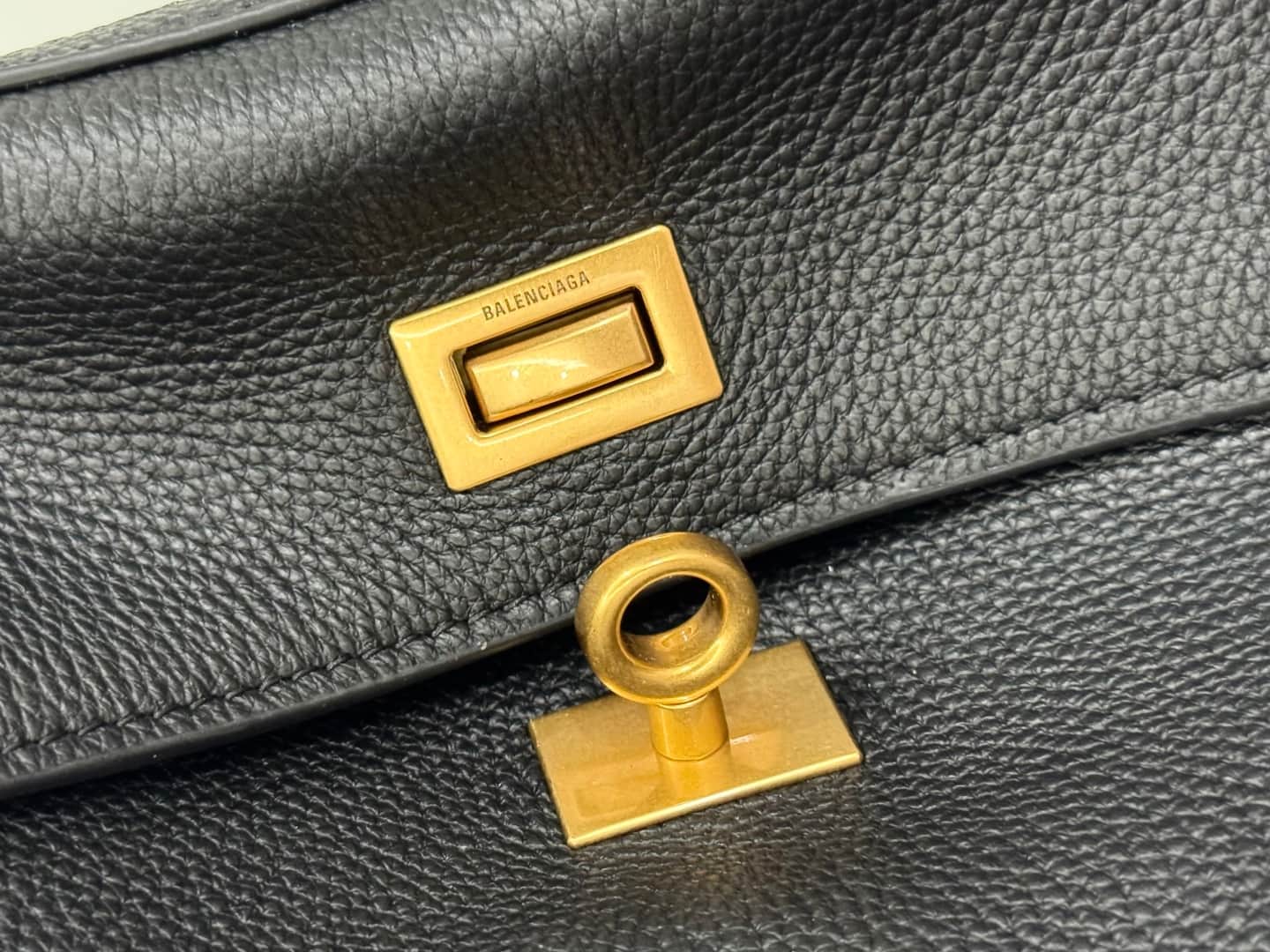 Balenciaga Rodeo Small Bag in Black Leather With Gold-Tone Metal TOP