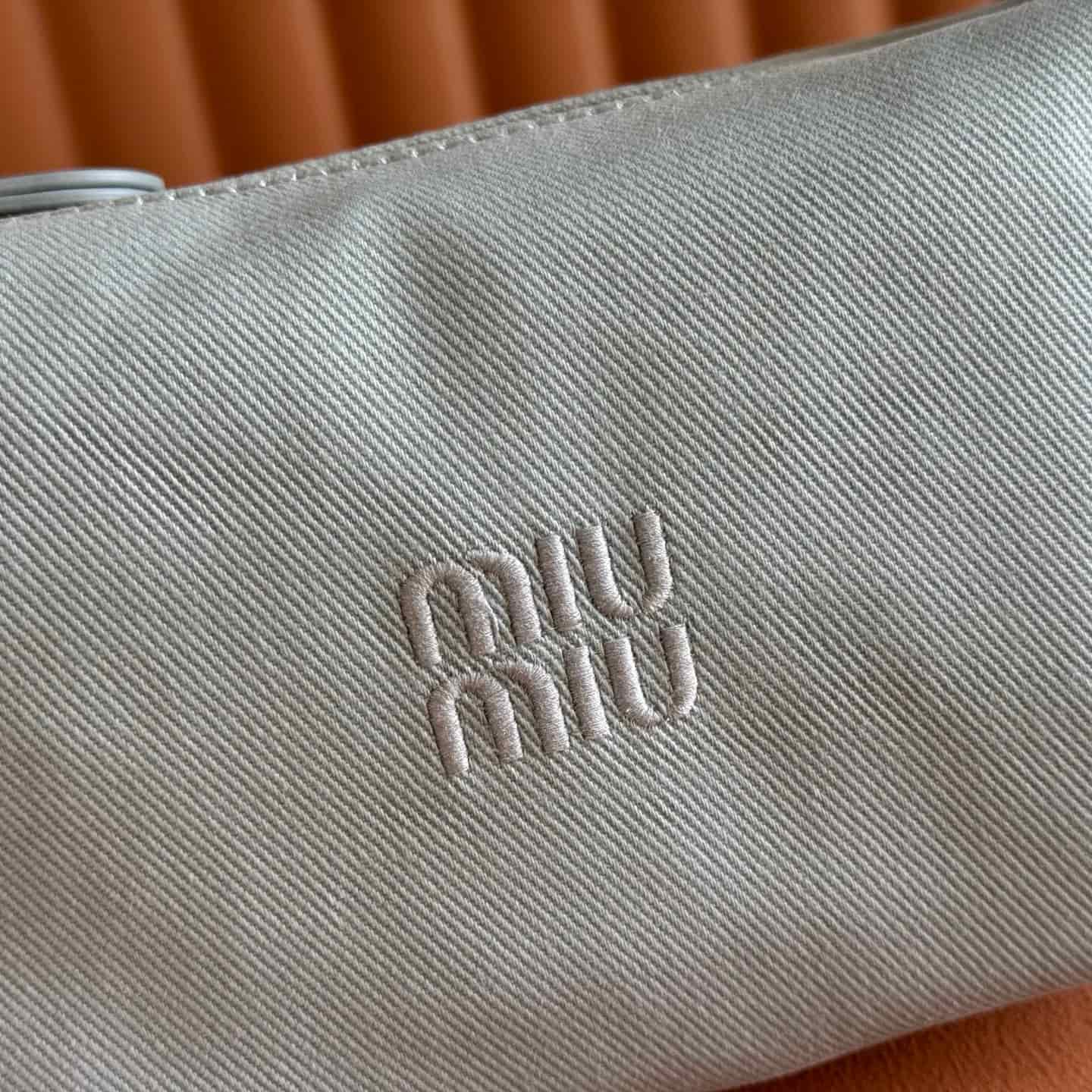 Miu Miu Gabardine pouch Astral Blue/Amaranth 5NE841 High