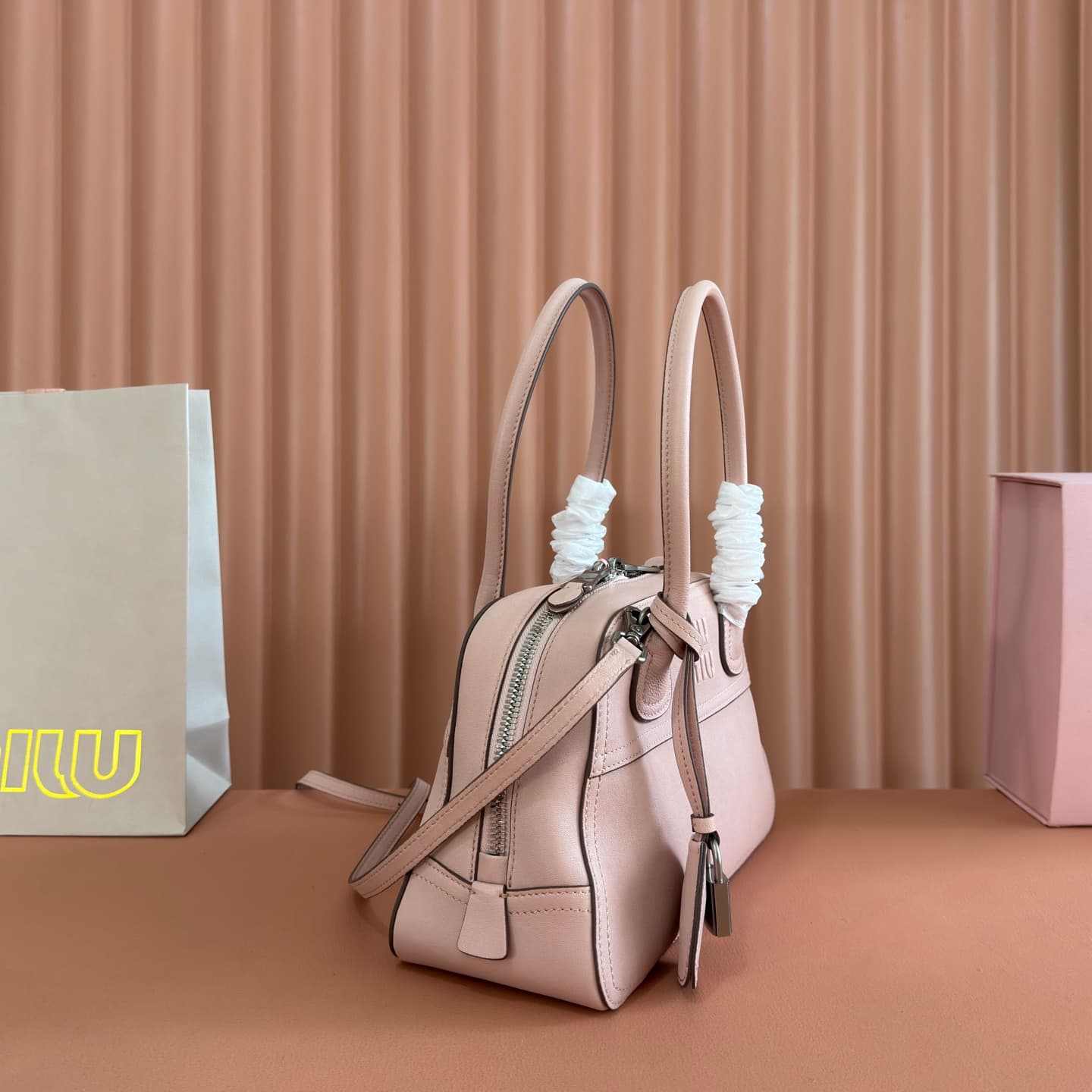 Miu Miu Vivant nappa leather bag Power Pink 5BB200  TOP