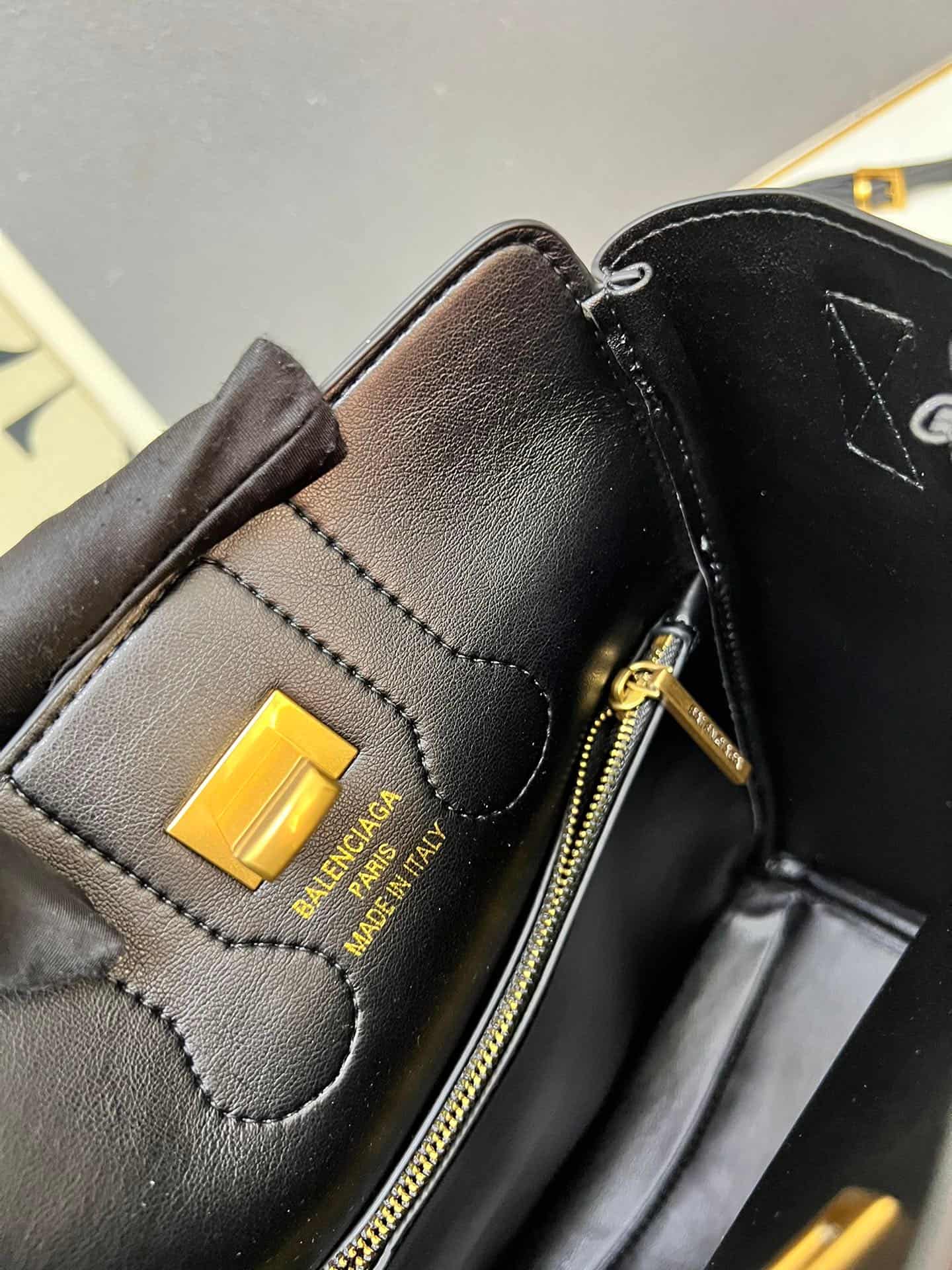 Balenciaga Bel Air Carry All Bag in balck leather gold hardware 1W8806 High