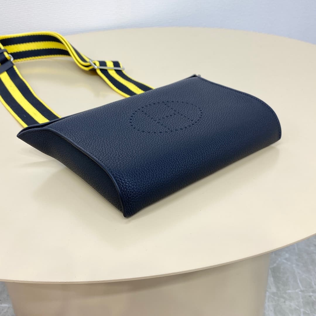 Hermès Videpoches Bag Togo Leather In Navy WAX High