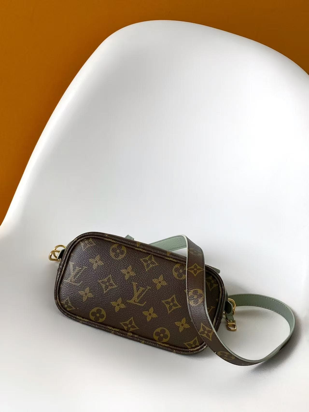 Louis Vuitton Neverfull Bandoulière Inside Out BB Monogram Celadon Cowhide leather M28236 High